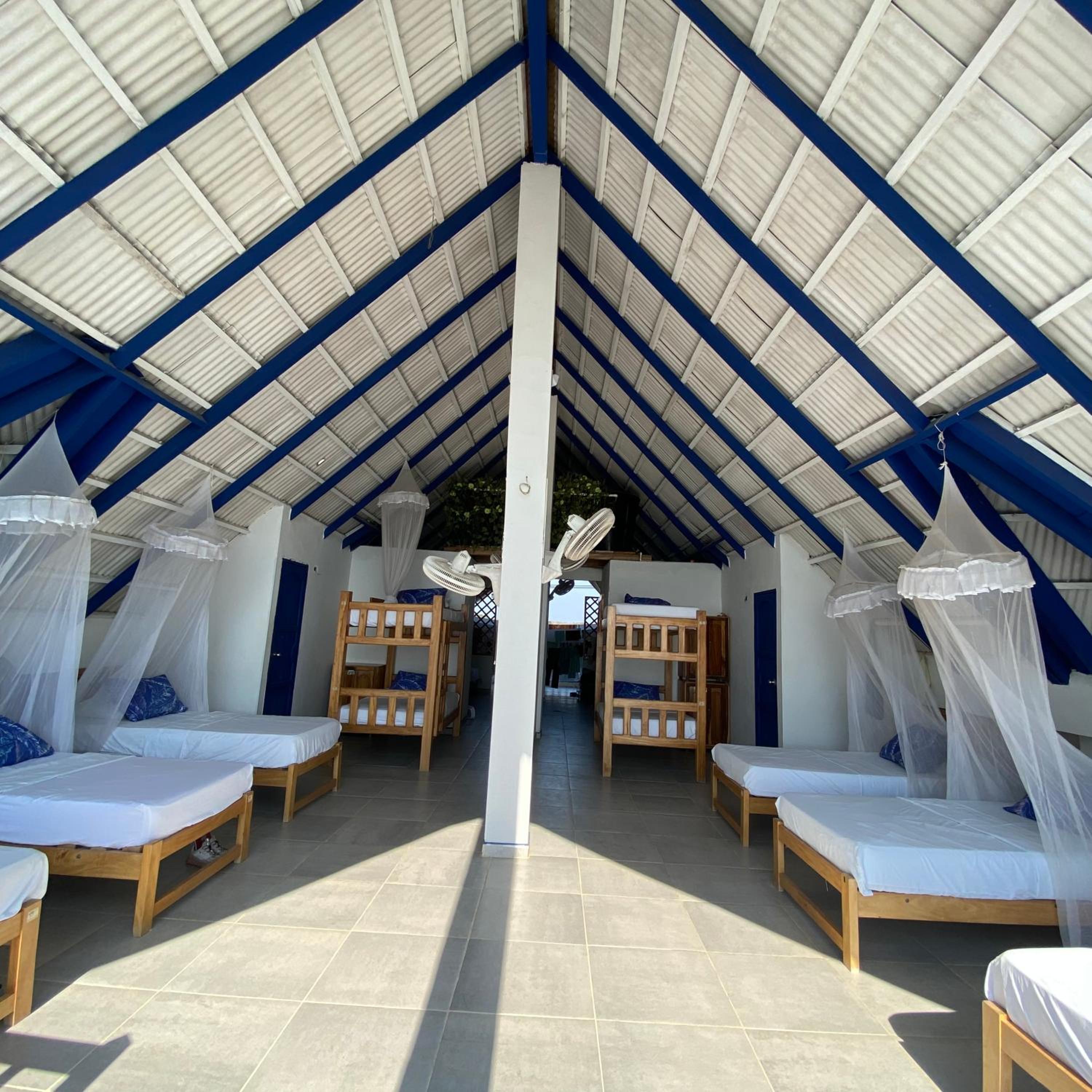 Hostel Beach House
