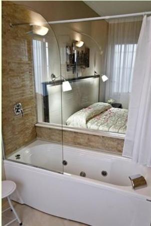 Jacuzzi