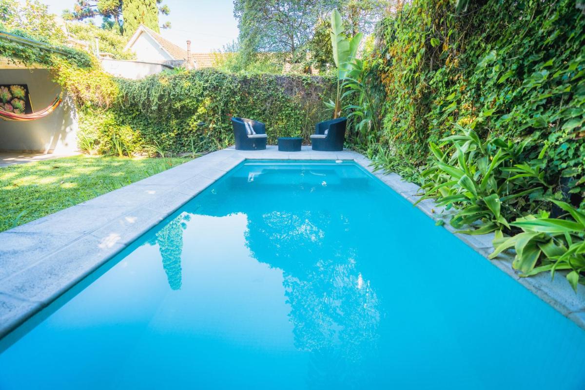 Casa con Piscina en Adrogué - Image 1