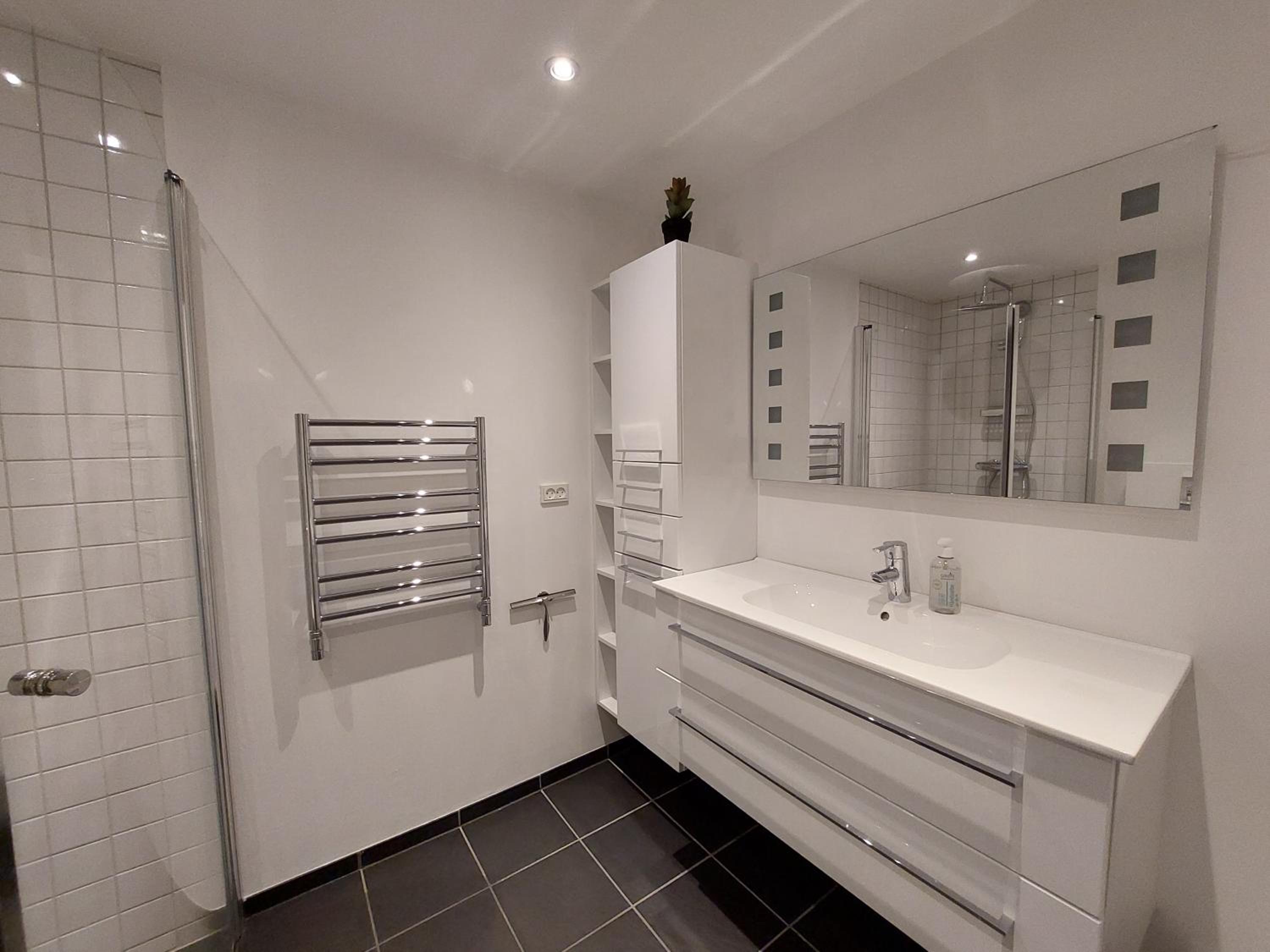 FaroeGuide seaview villa and apartment