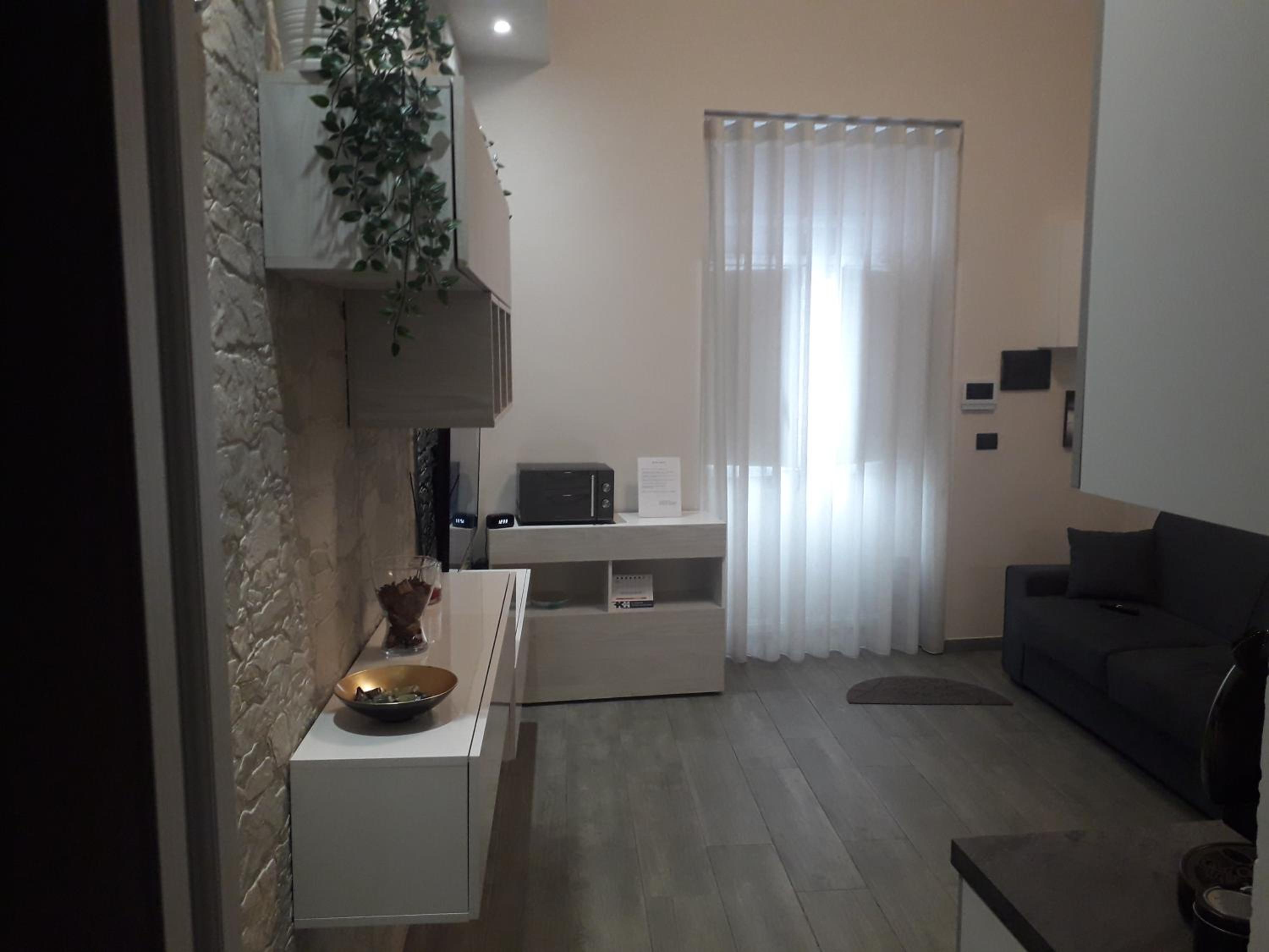 Caronda House view 5