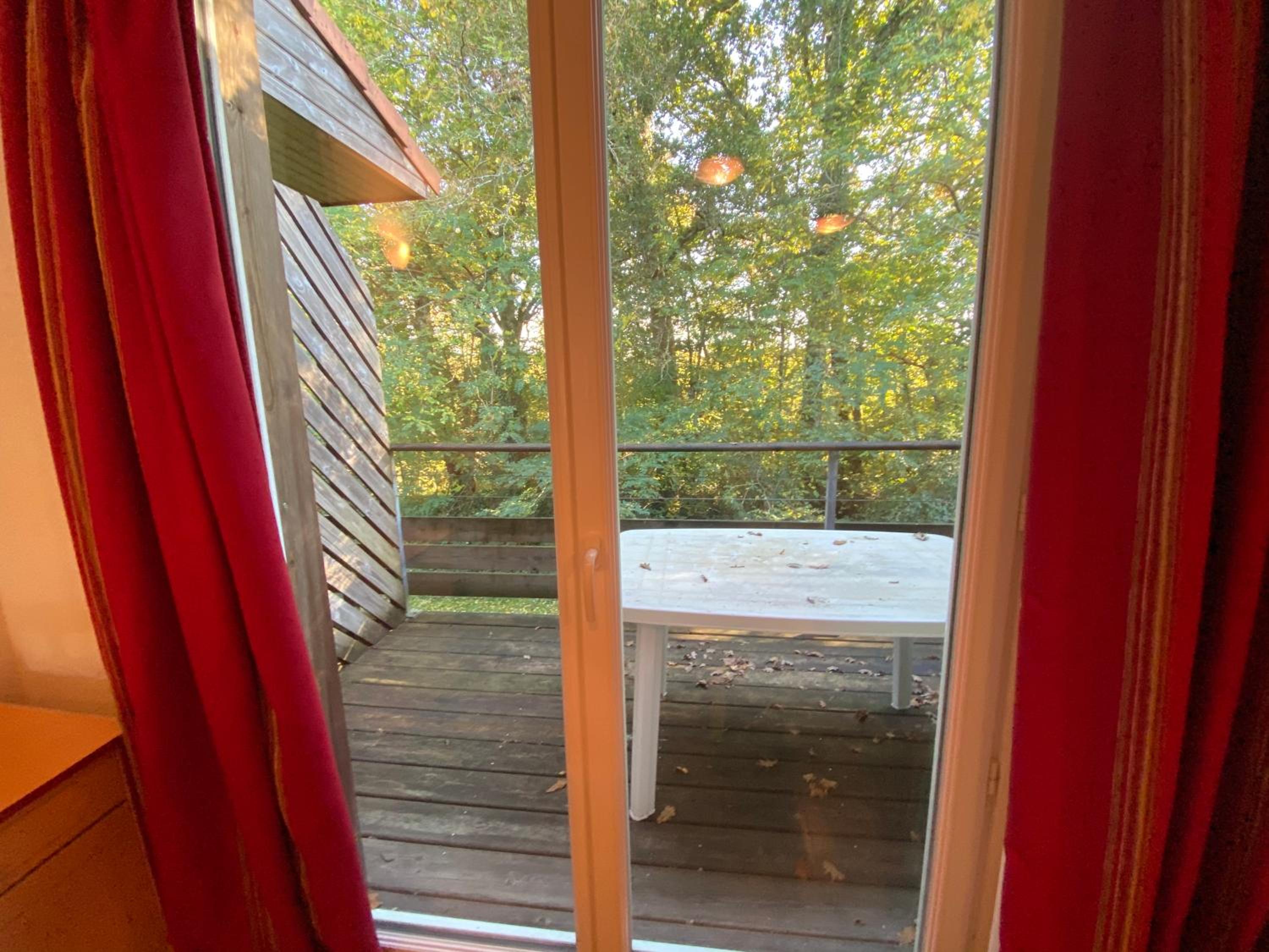 Appartement rénové pour 4 à 5 personnes à Cassen