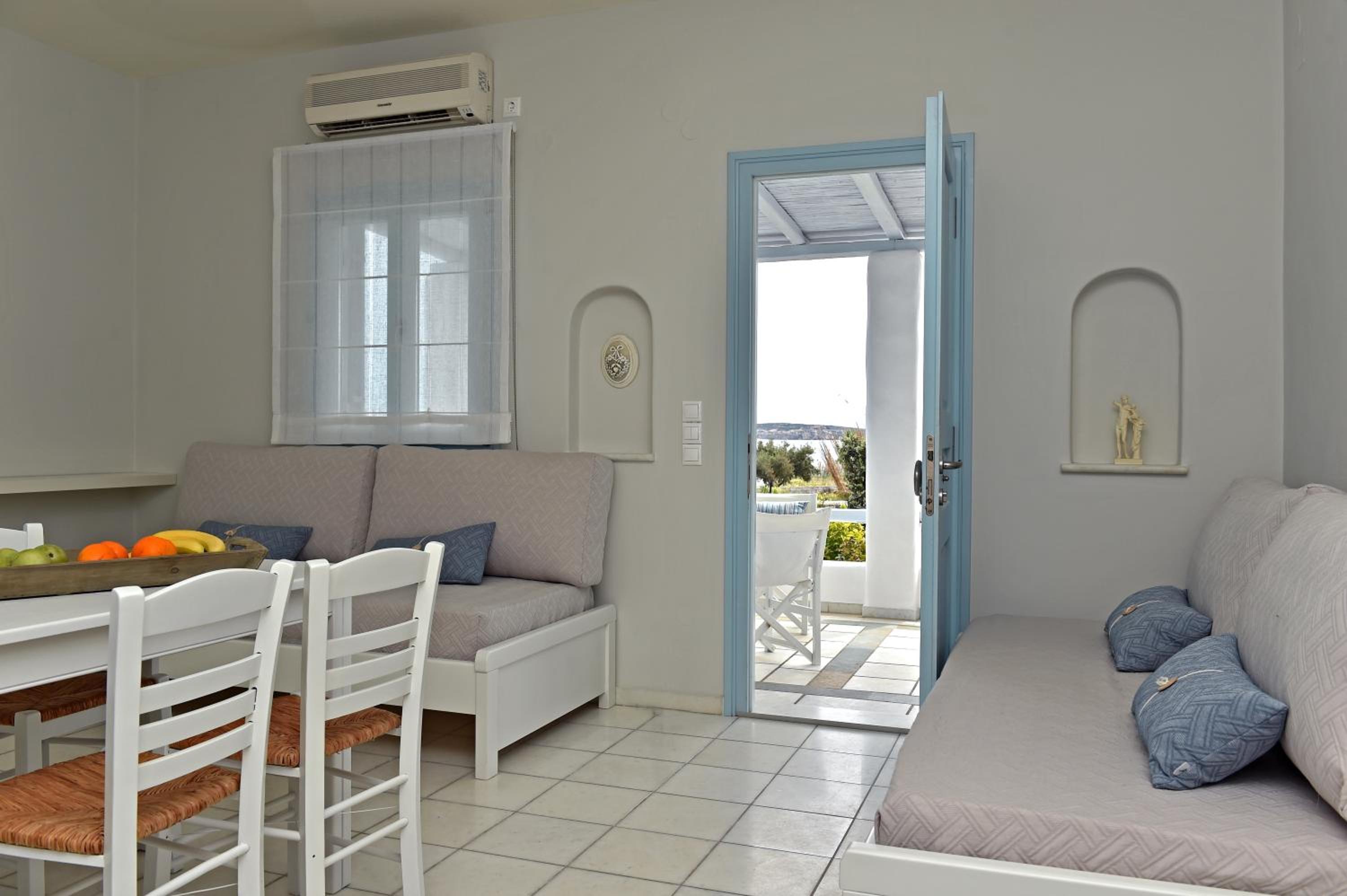 Tonia Apartments Paros view 4
