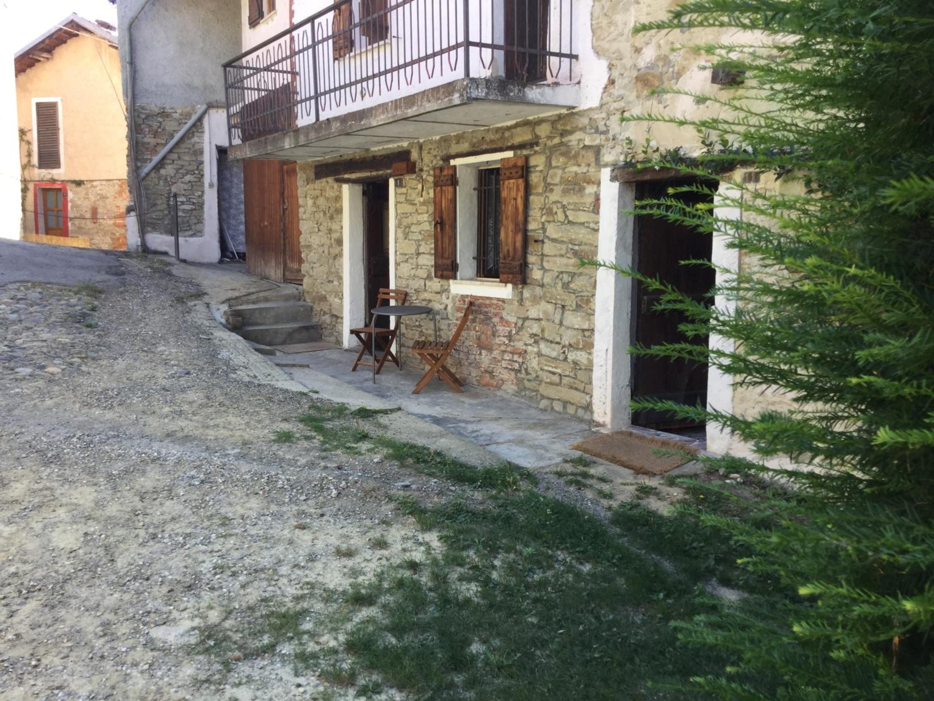 Photo 6