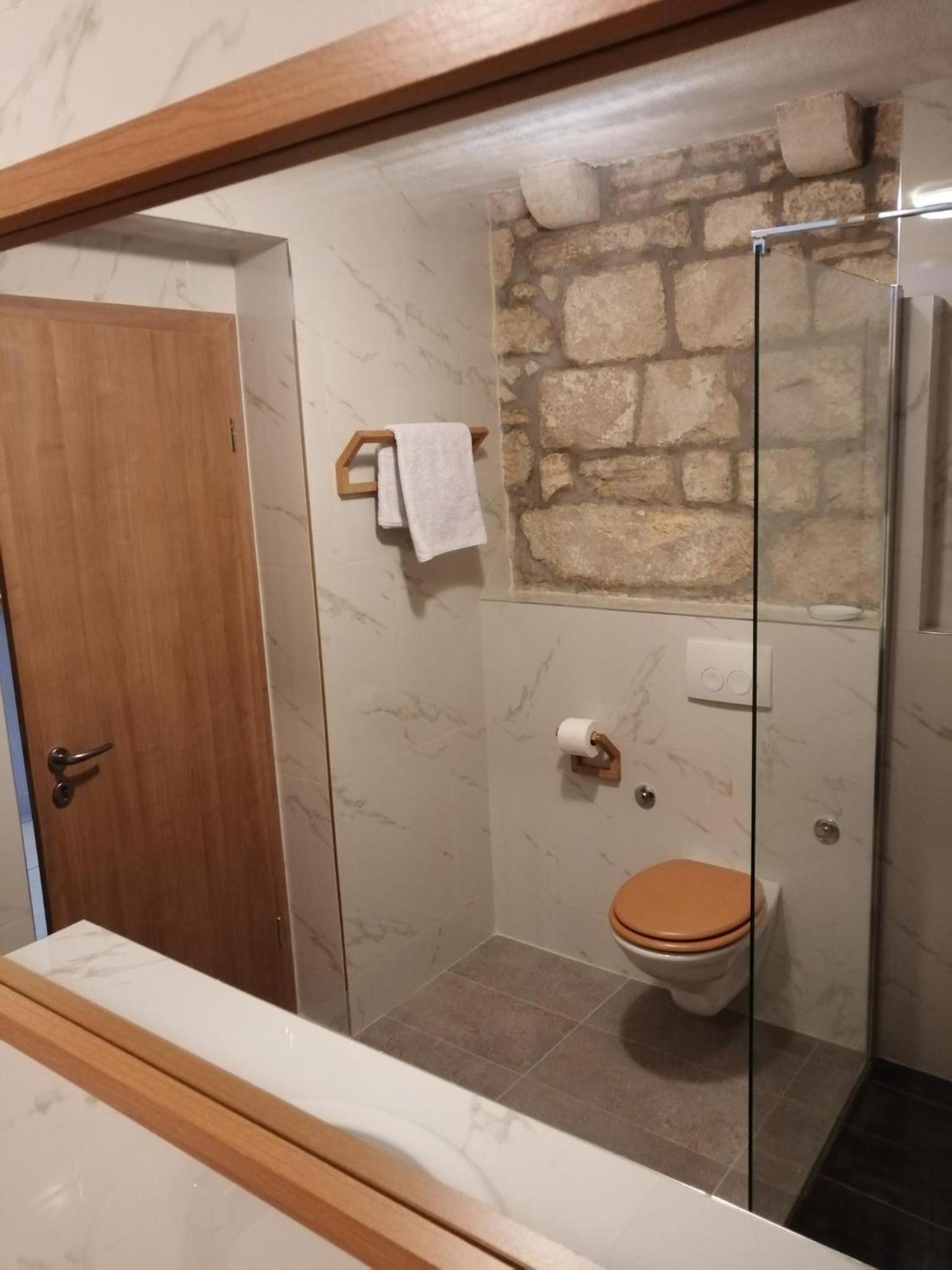 Apartments Kuća Nebeska