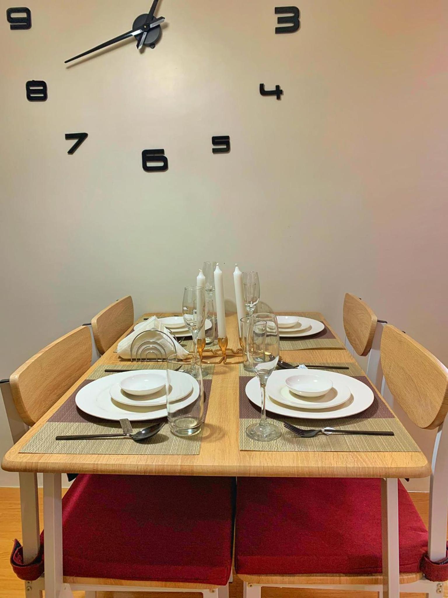 1-Bed - Sleeps 4 with High Rise City View view 4