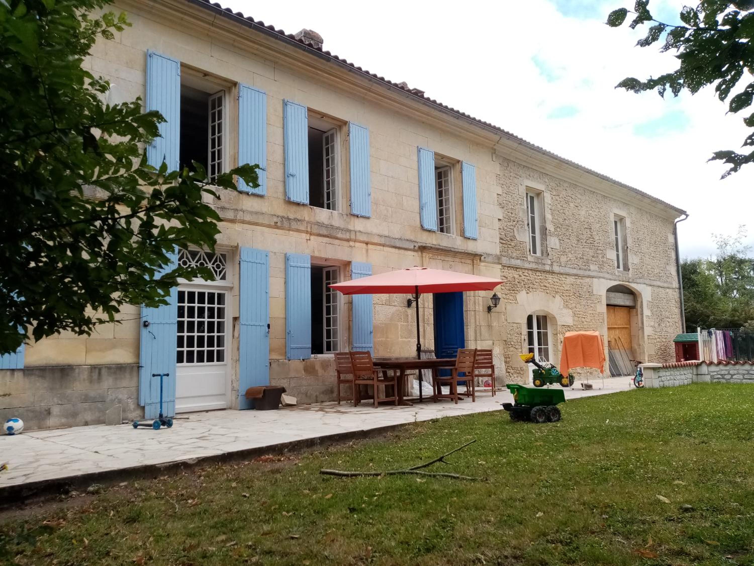 les Ormes de Belluire view 3