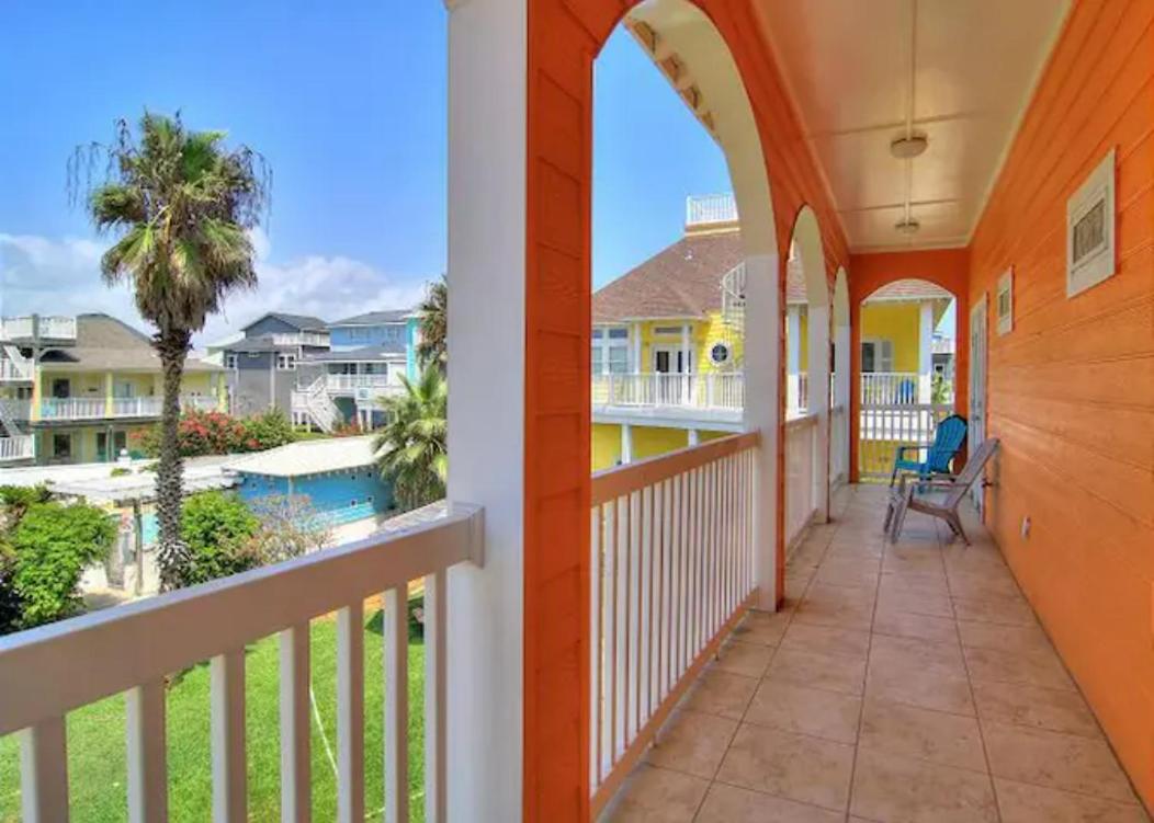 7 Bedroom Home STEPS TO THE BEACH With 4 Patios and Pool! Sleeps 20