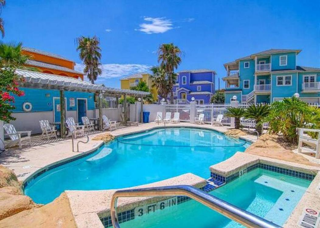 7 Bedroom Home STEPS TO THE BEACH With 4 Patios and Pool! Sleeps 20