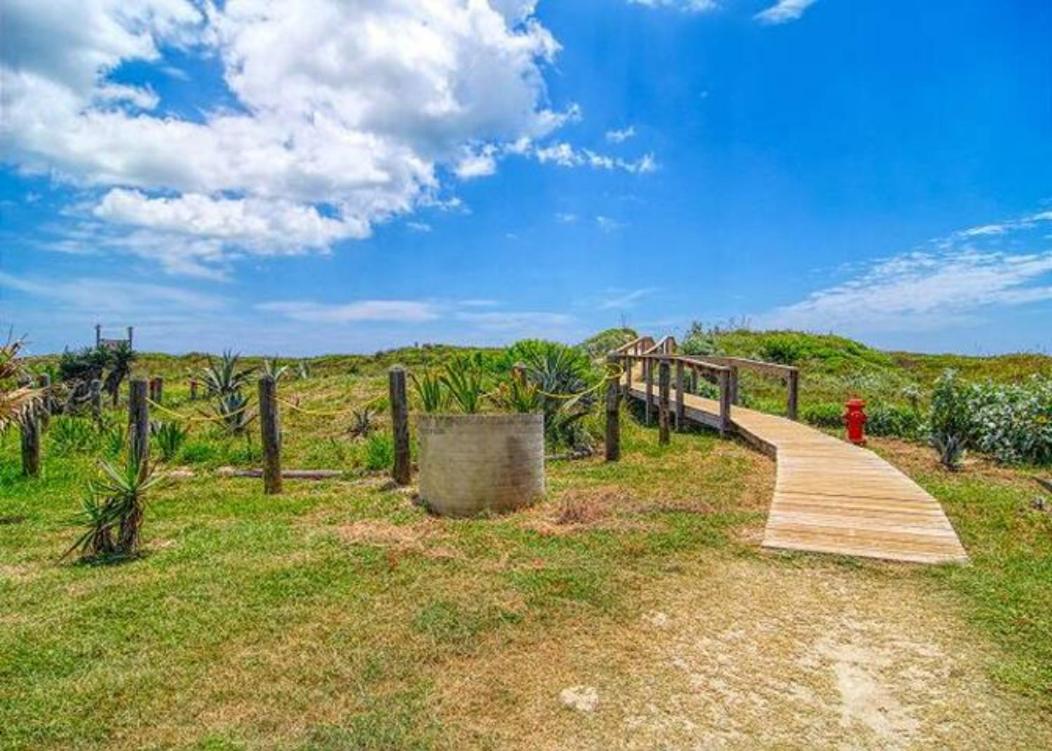 7 Bedroom Home STEPS TO THE BEACH With 4 Patios and Pool! Sleeps 20