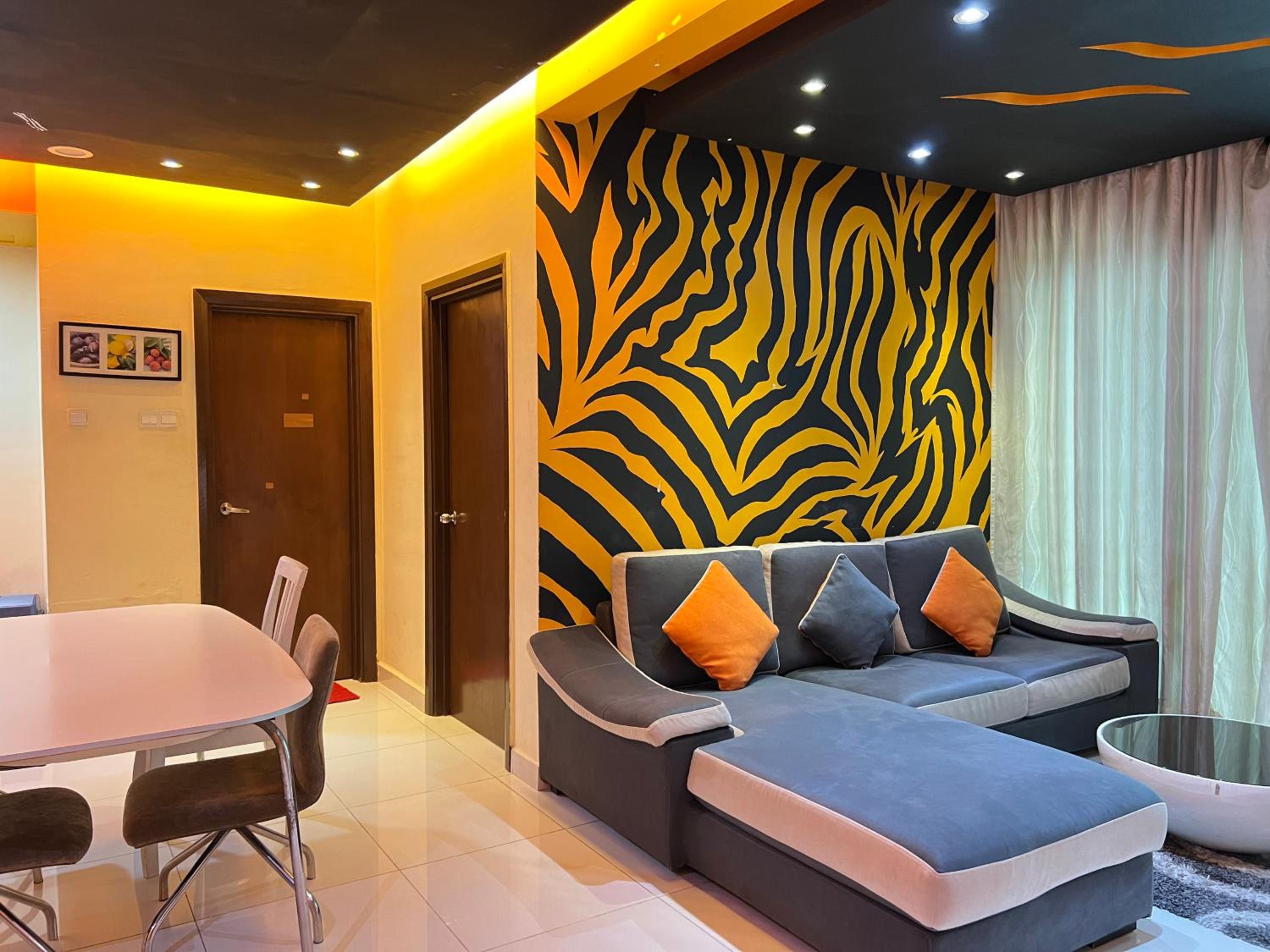Regalia Suites Skypool View KLCC by Enjoy your stay