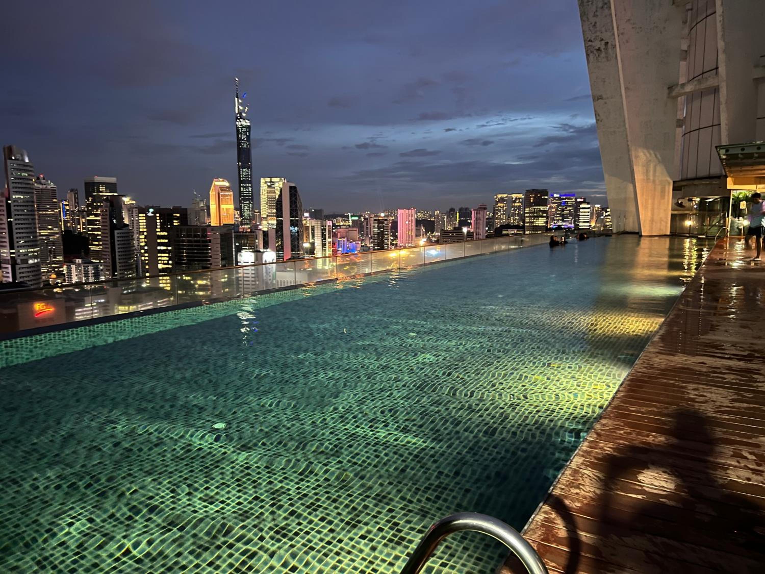 Regalia Suites Skypool View KLCC by Enjoy your stay