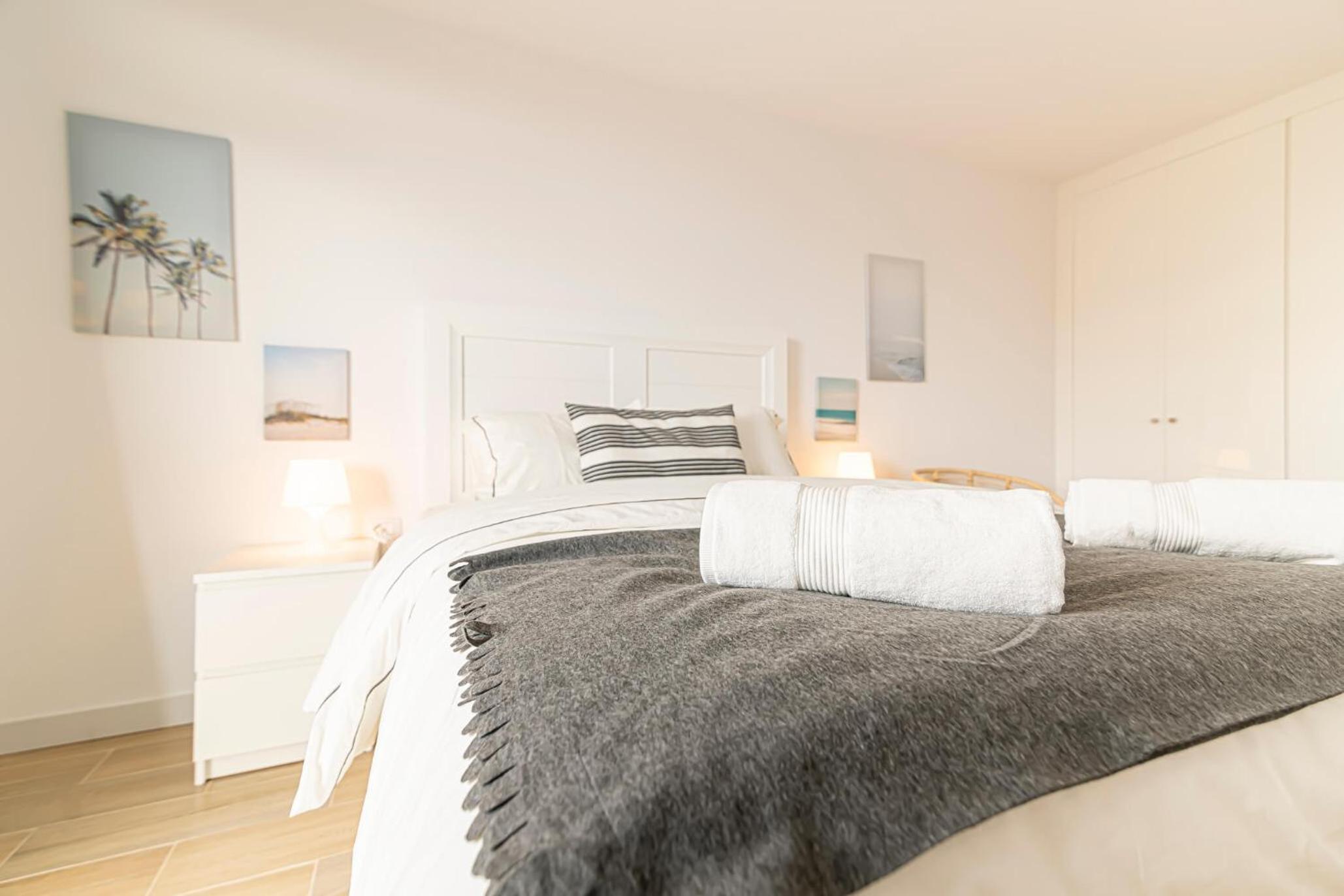 As de Casas - Valdes Center 1 - Los Cristianos