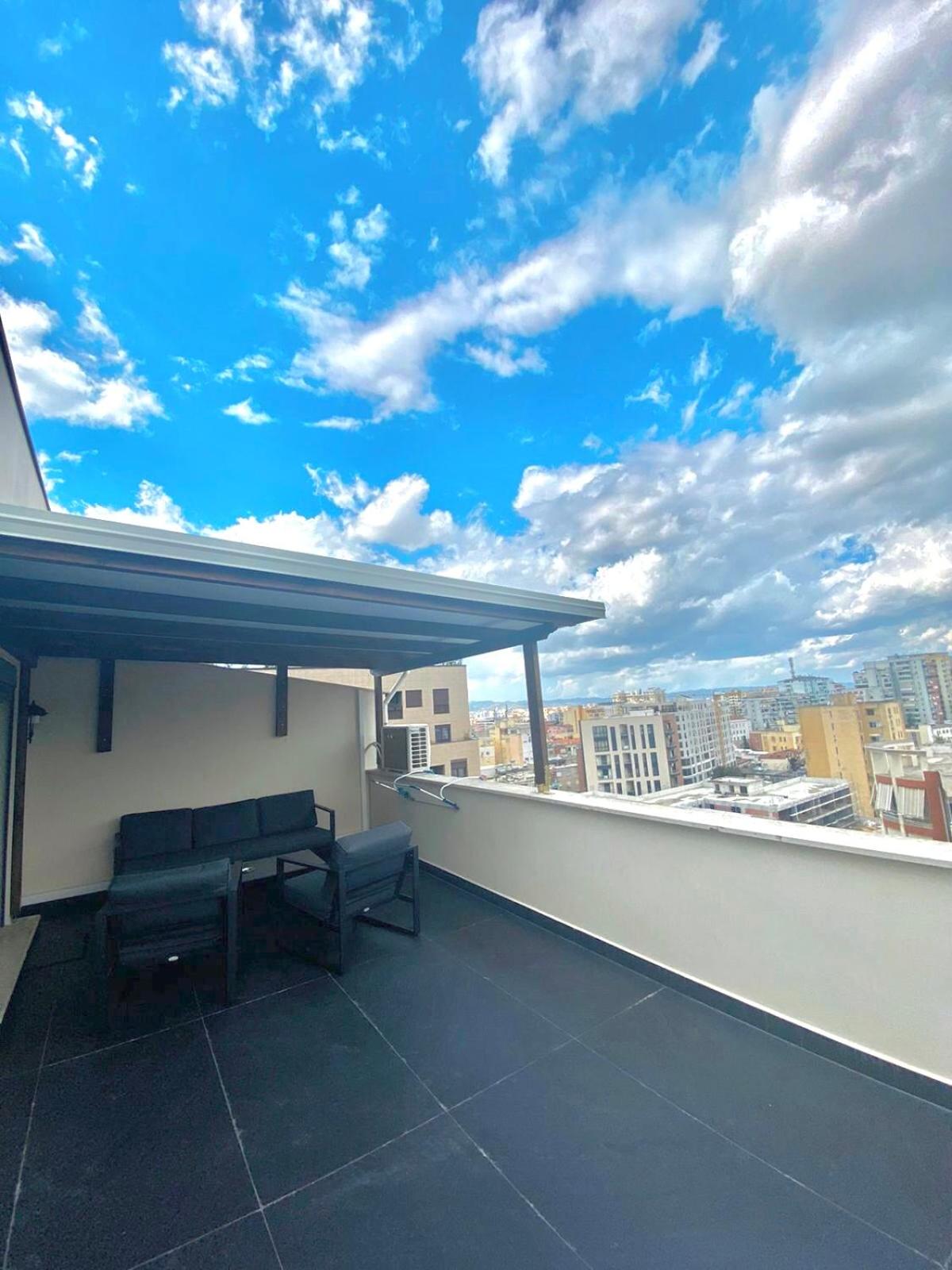 Rooftop Sunset View Apartment