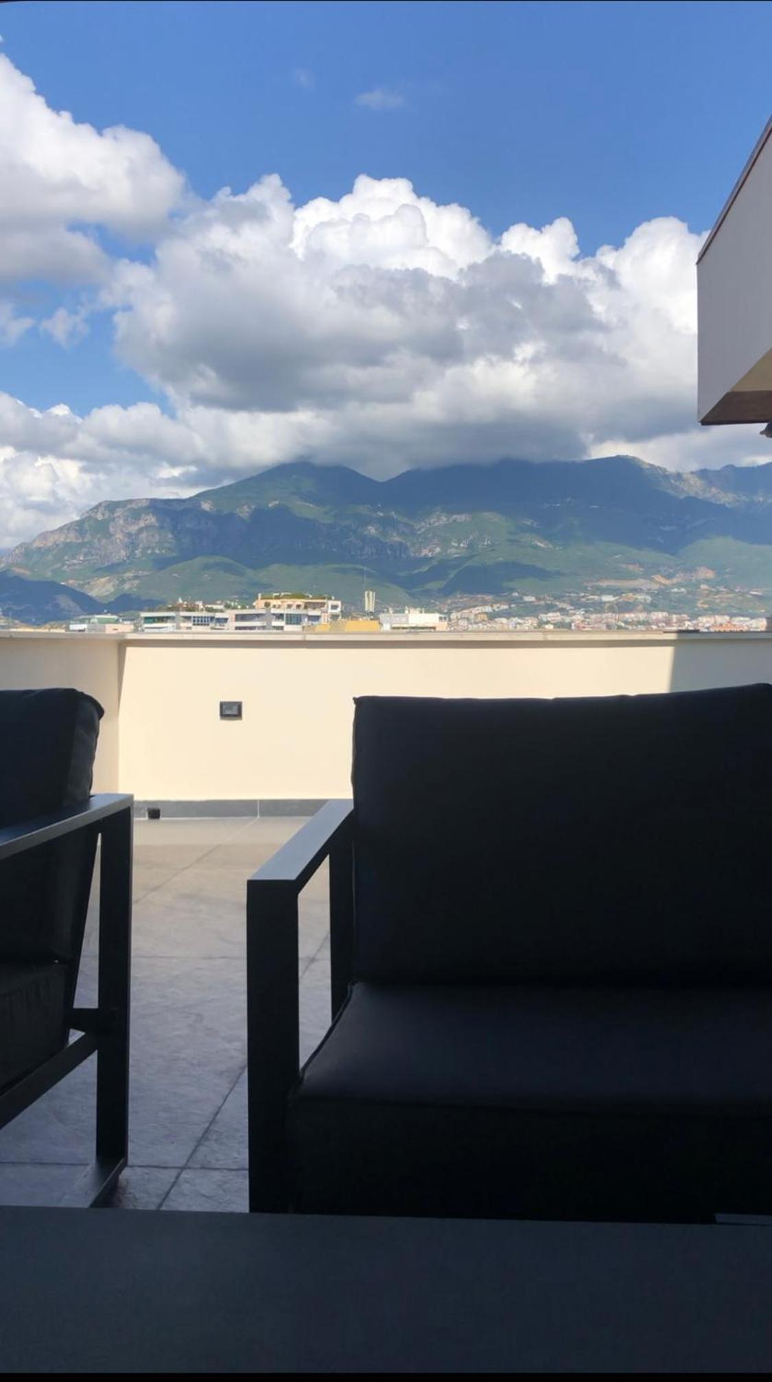 Rooftop Sunset View Apartment