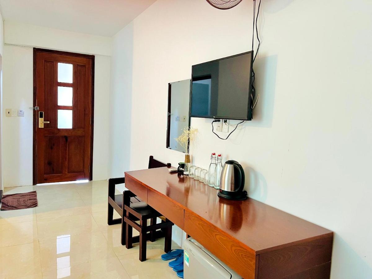 hotel reception