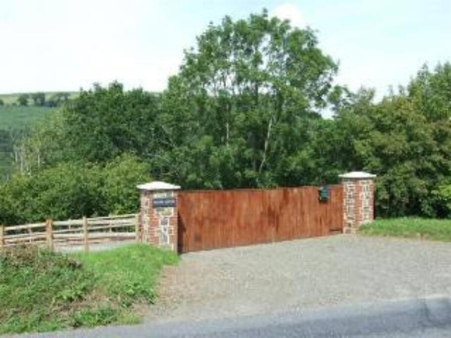 Priory Cottage, North Devon view 4