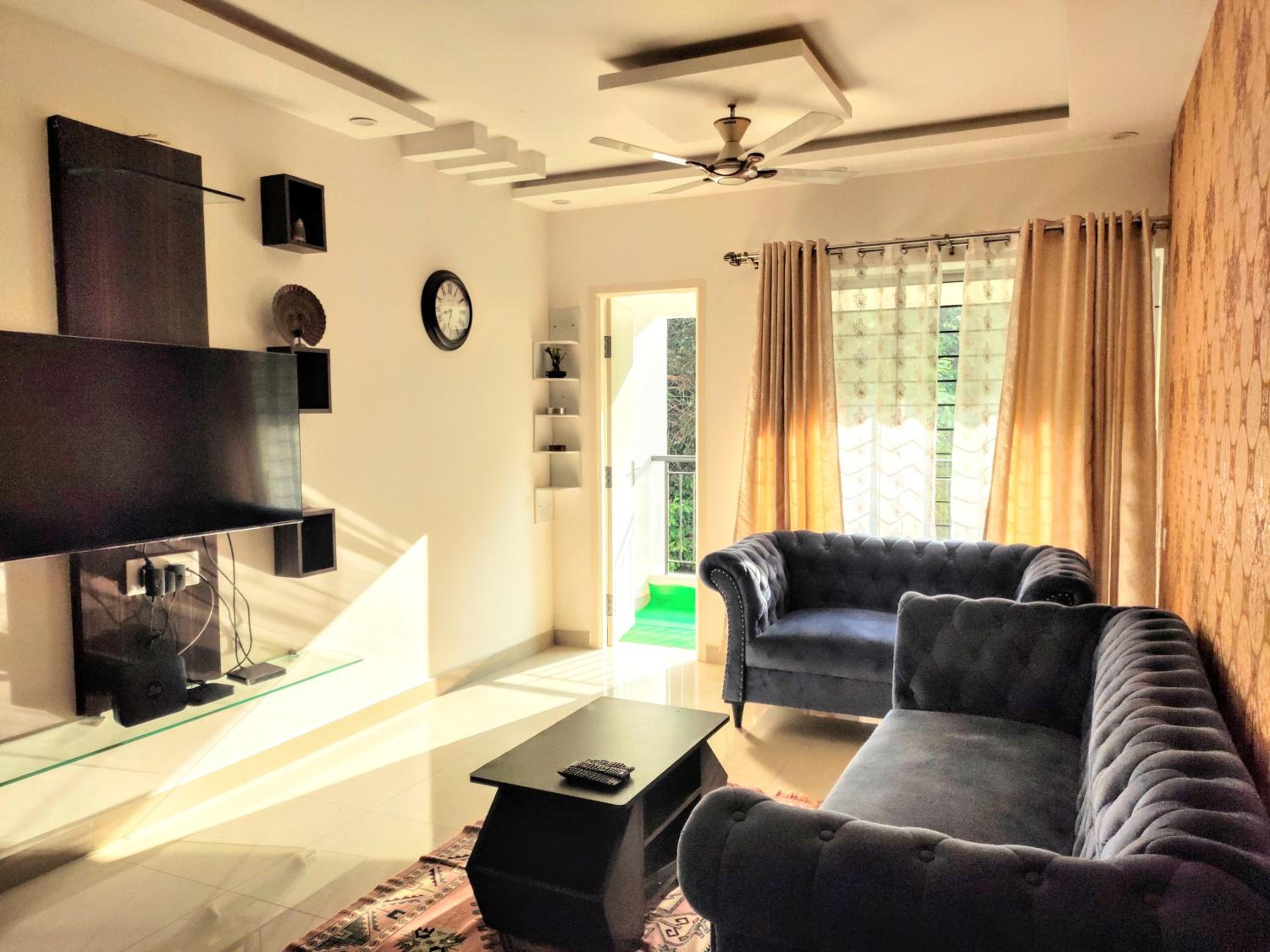 305 Home Stay, photo 36