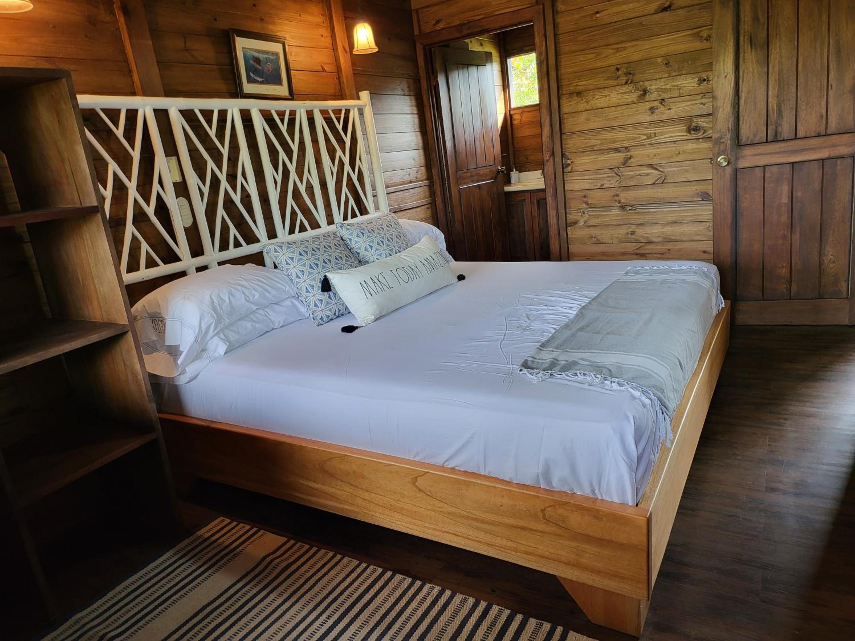 Jaco-Carara 3 bdrm surrounded by rainforest with private pool