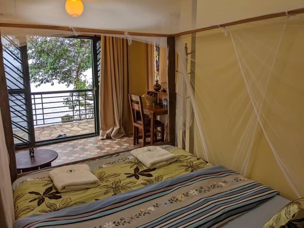 Avocado Bay Private Retreat view 2