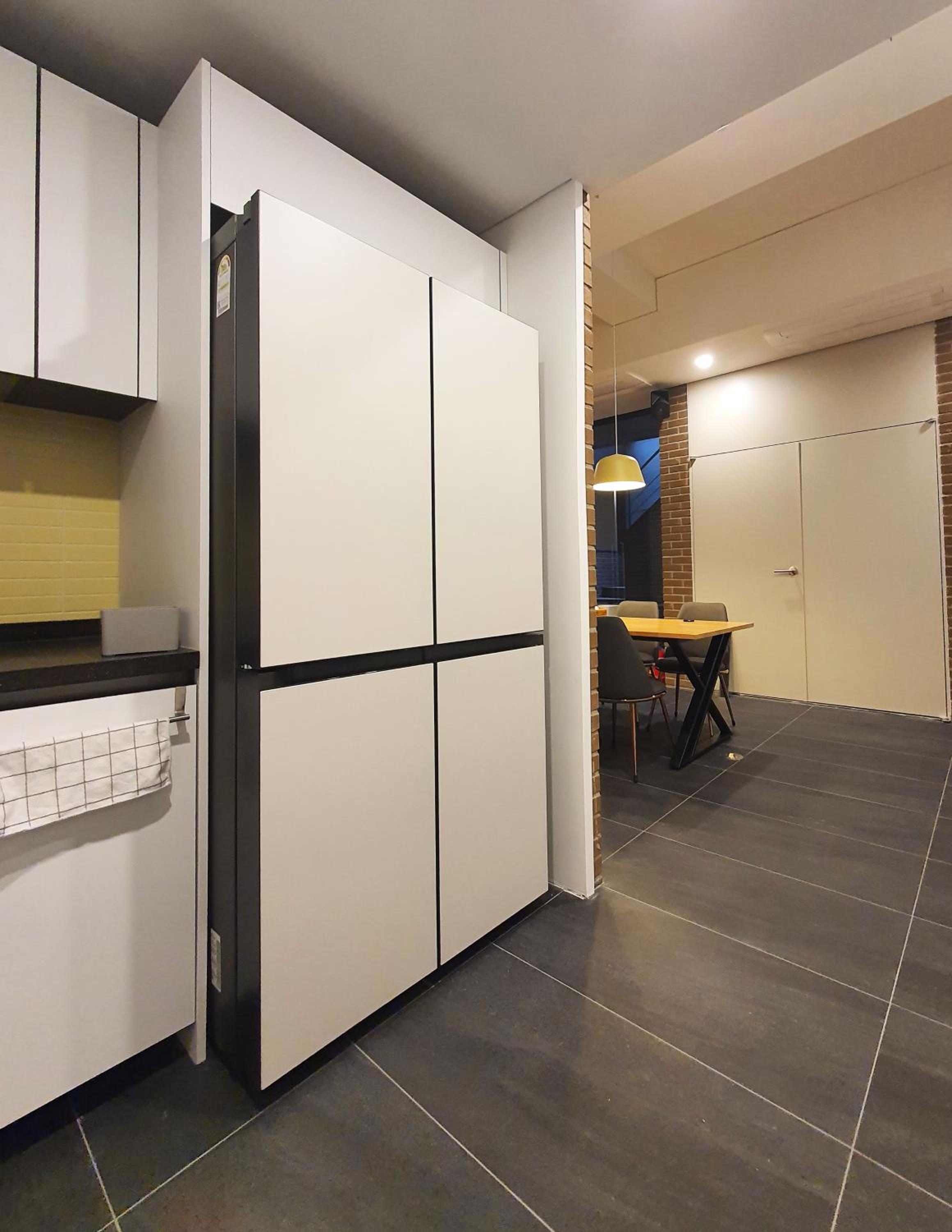 YOLO Guesthouse