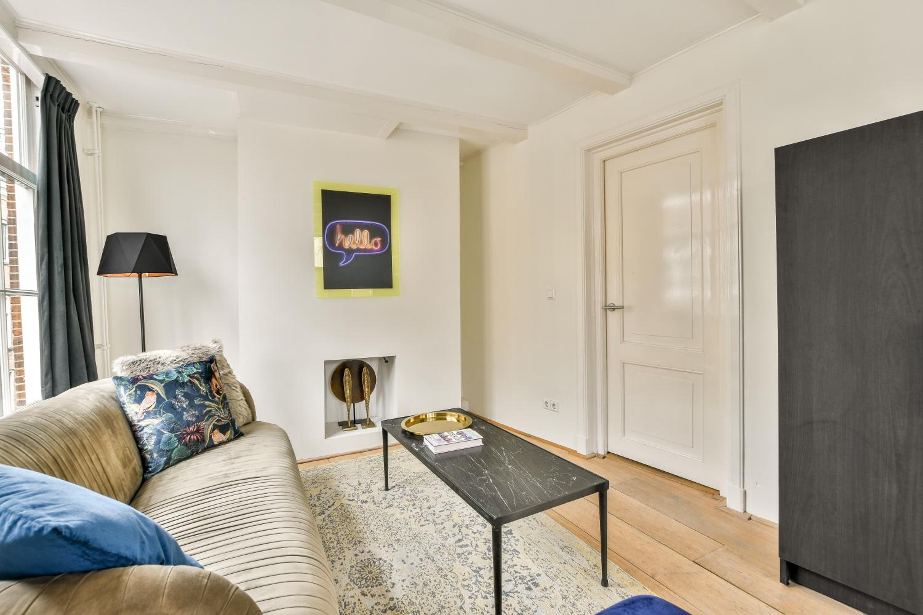 Spiegelgracht Apartments with Canal View