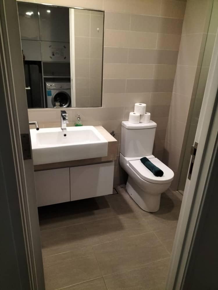 1 Bukit Ceylon, Bukit Bintang, 2Pax