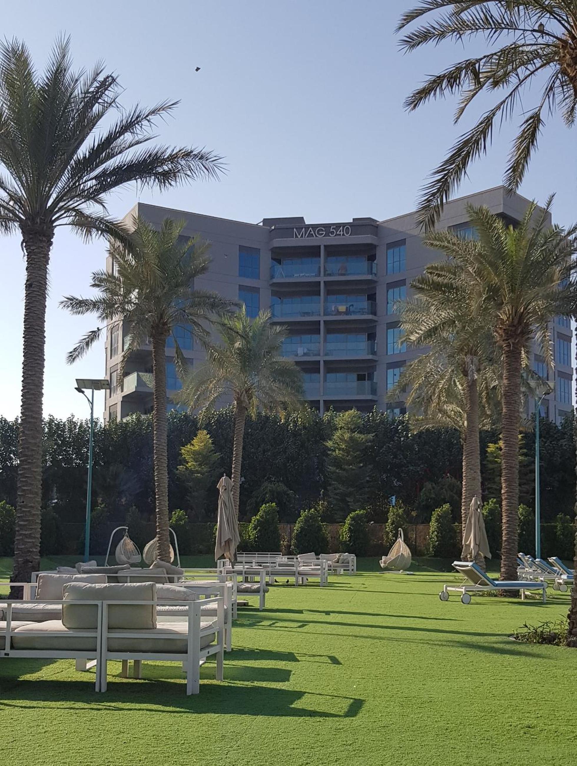 Elegant and comfortably furnished 2BRH apartment in a quiet area!