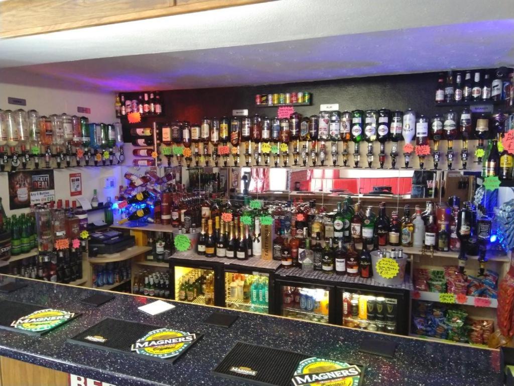 bar
