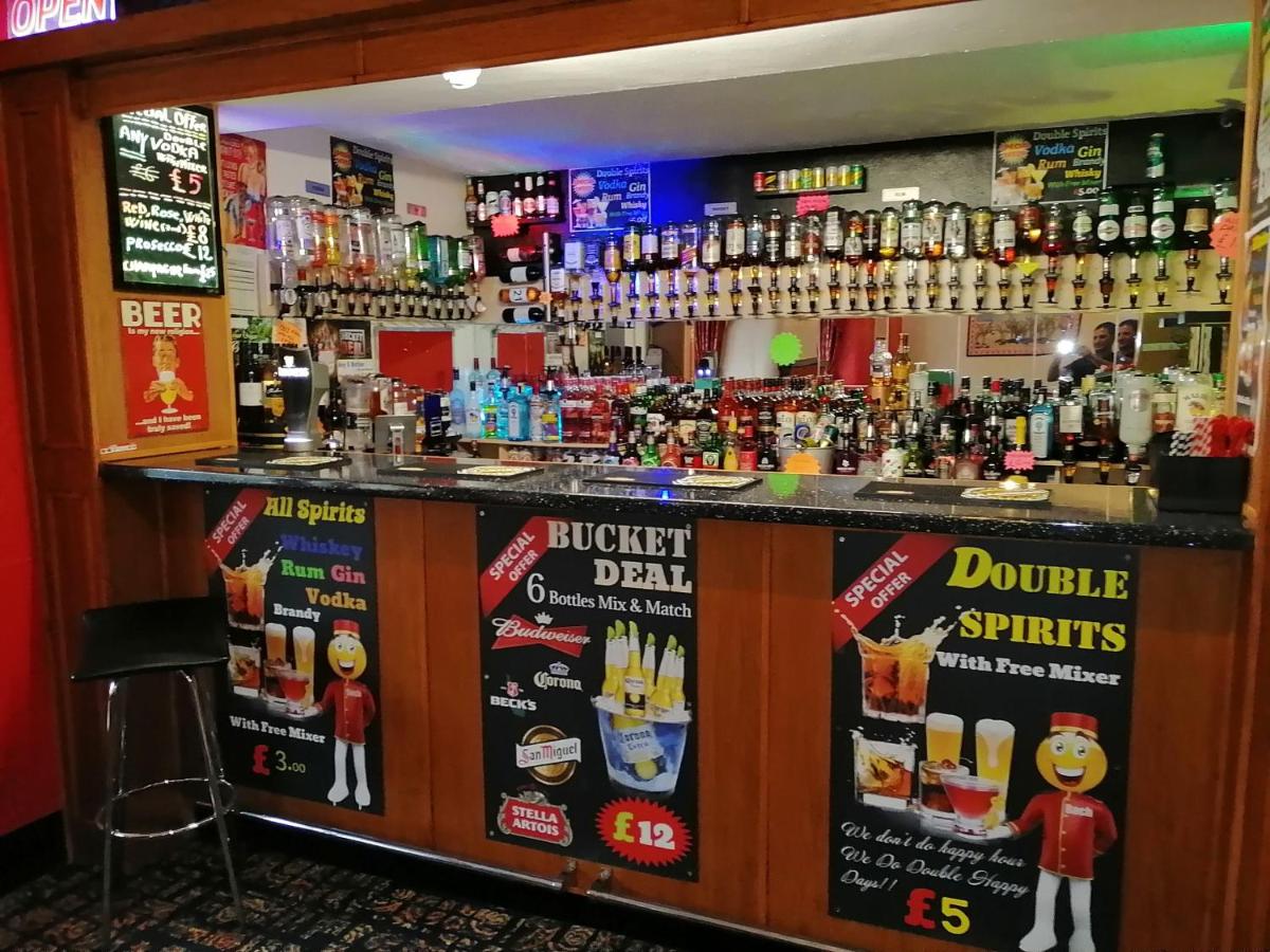bar