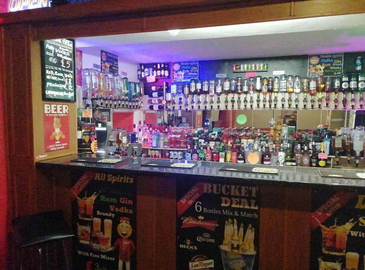 bar