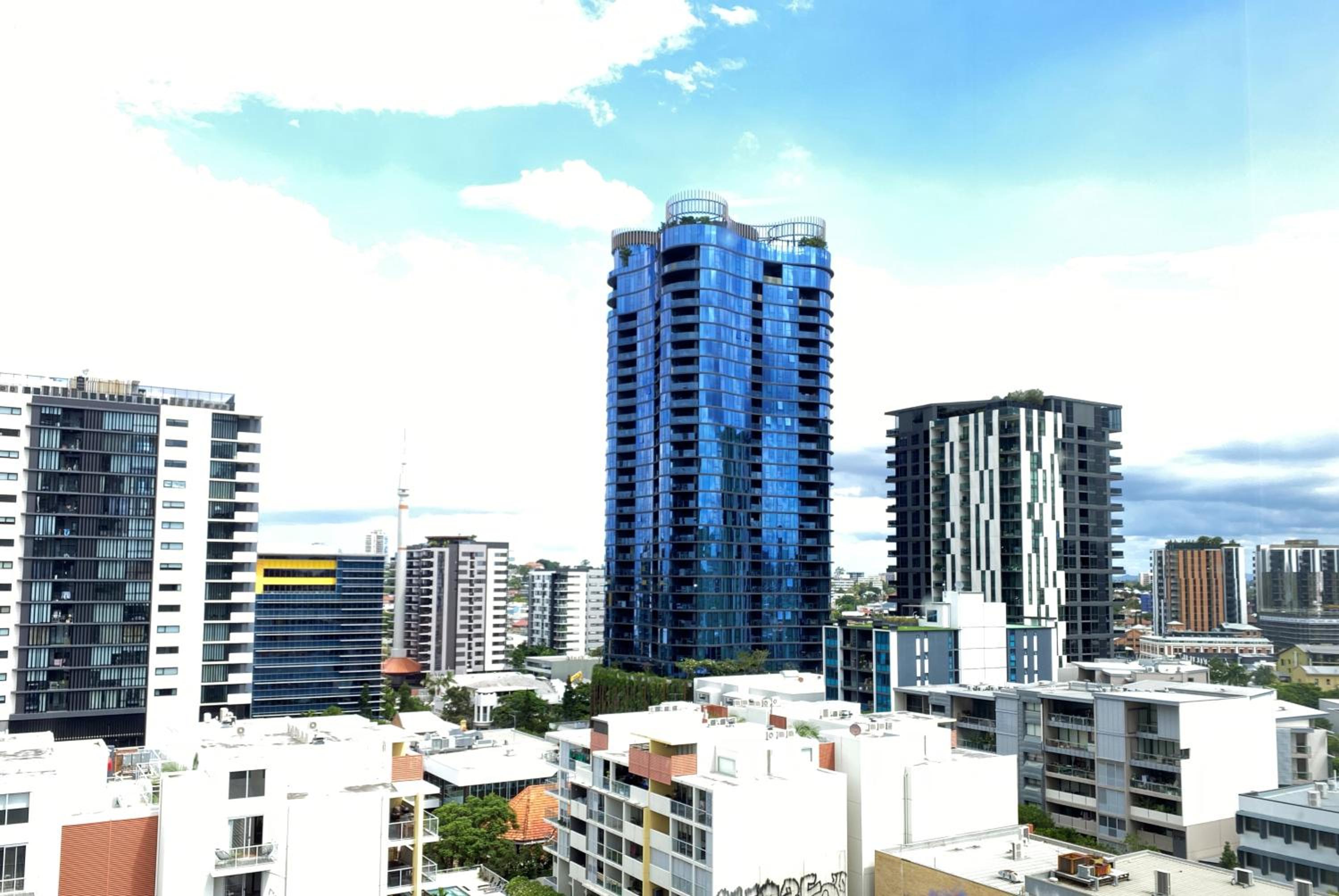 Southbank Apartment with pool Brisbane CBD Hosted by Homestayz