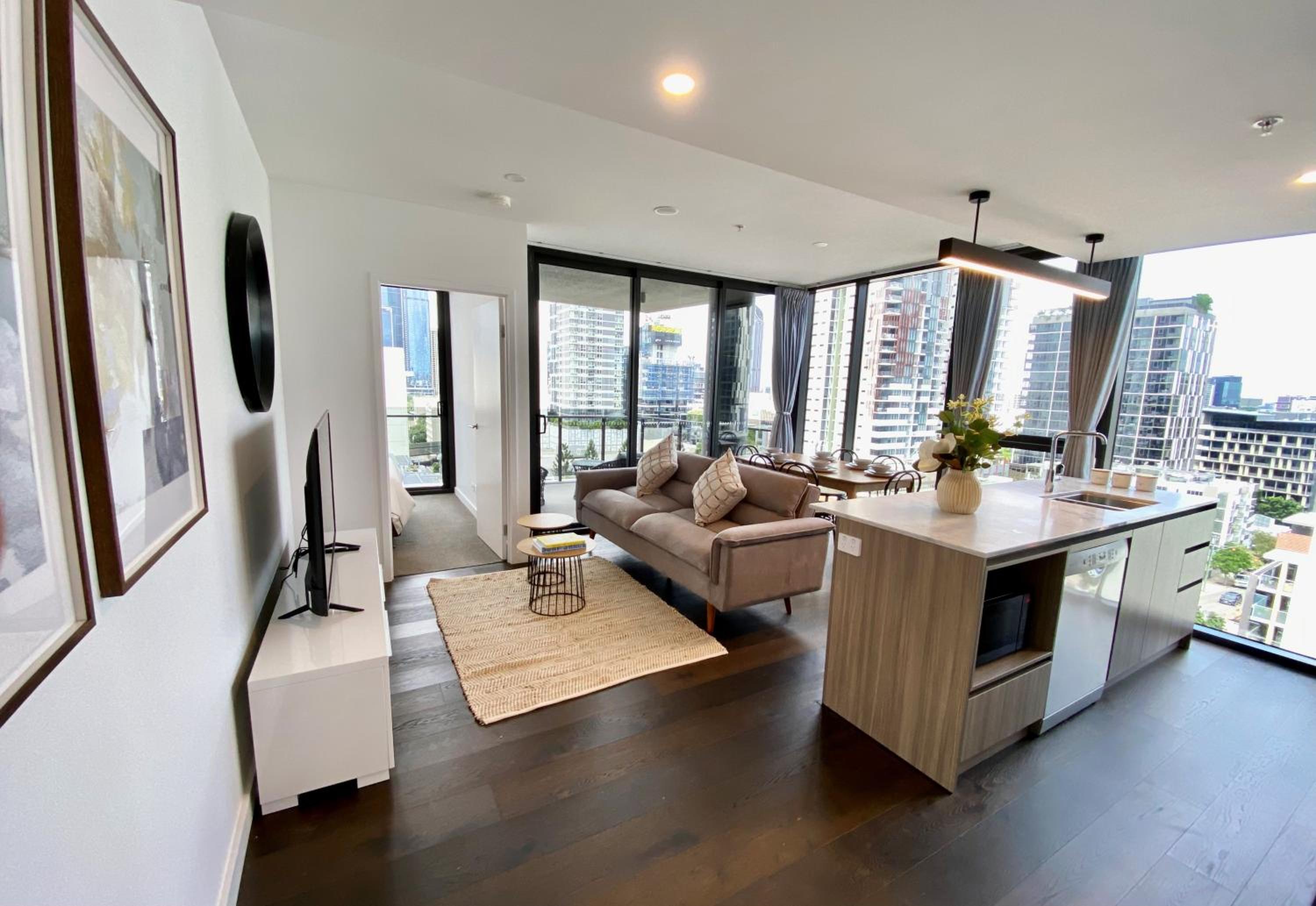 Southbank Apartment with pool Brisbane CBD Hosted by Homestayz