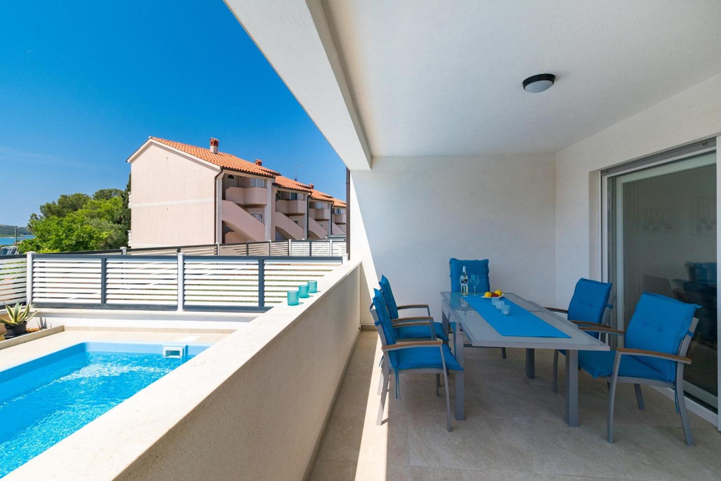 Piscina Apartamento Sax — photo 5