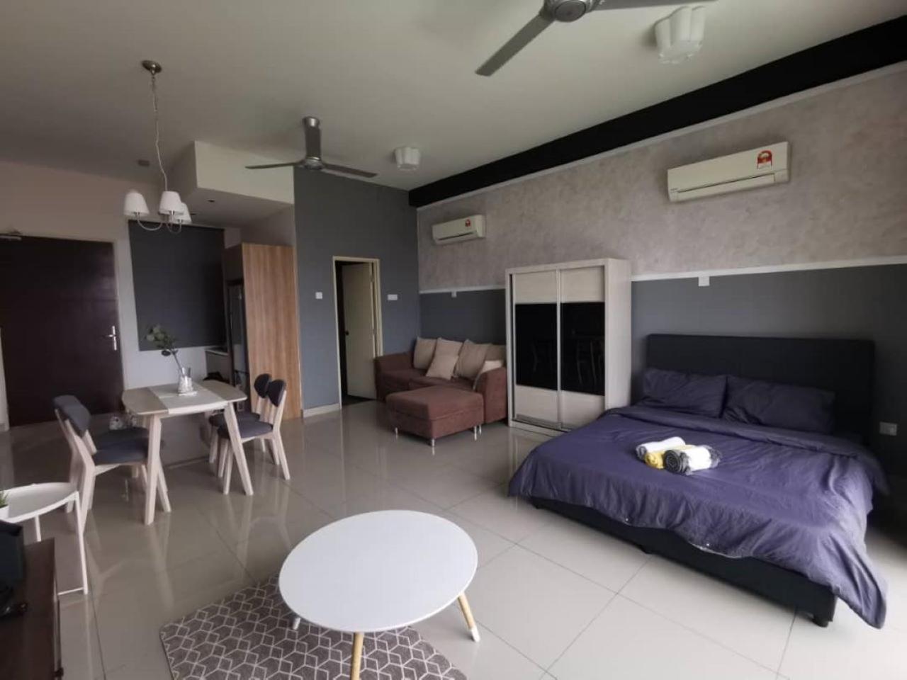 11-Modern HOMESTAY PALAZIO lake view Mount Austin Palazio near AEON Themepark Toppen IKEA