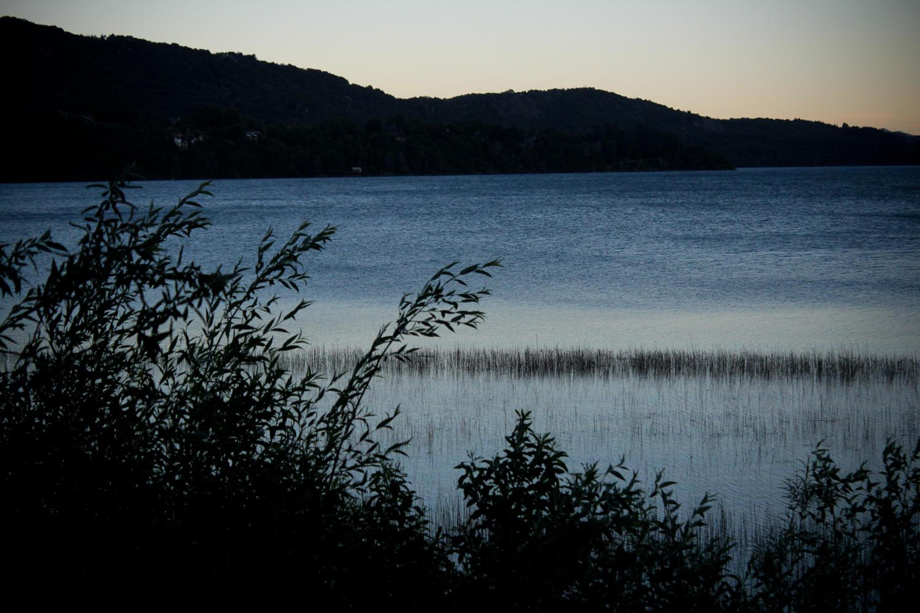 Los Juncos Patagonian Lake House