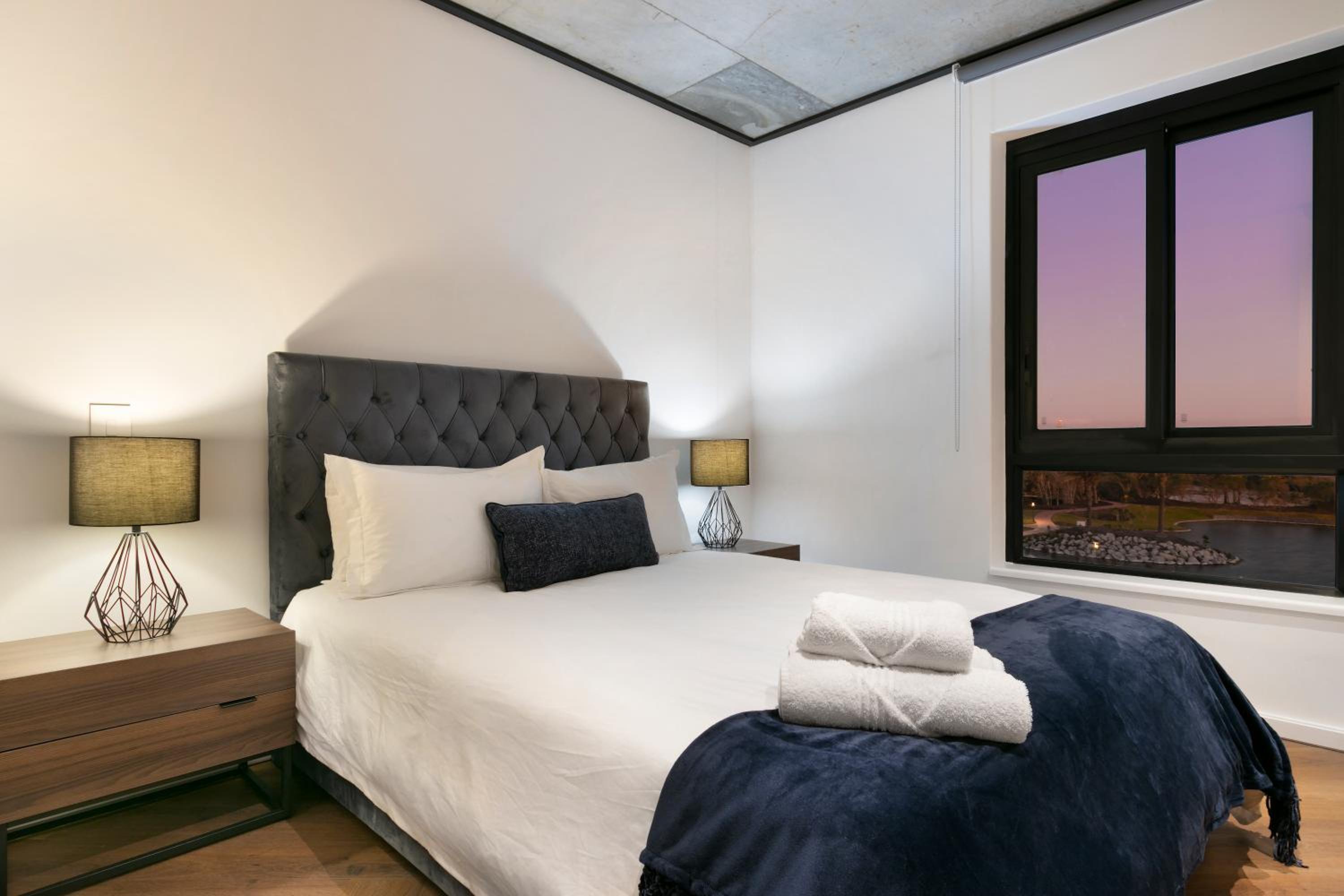 Bridgewater One 605 by HostAgents view 2