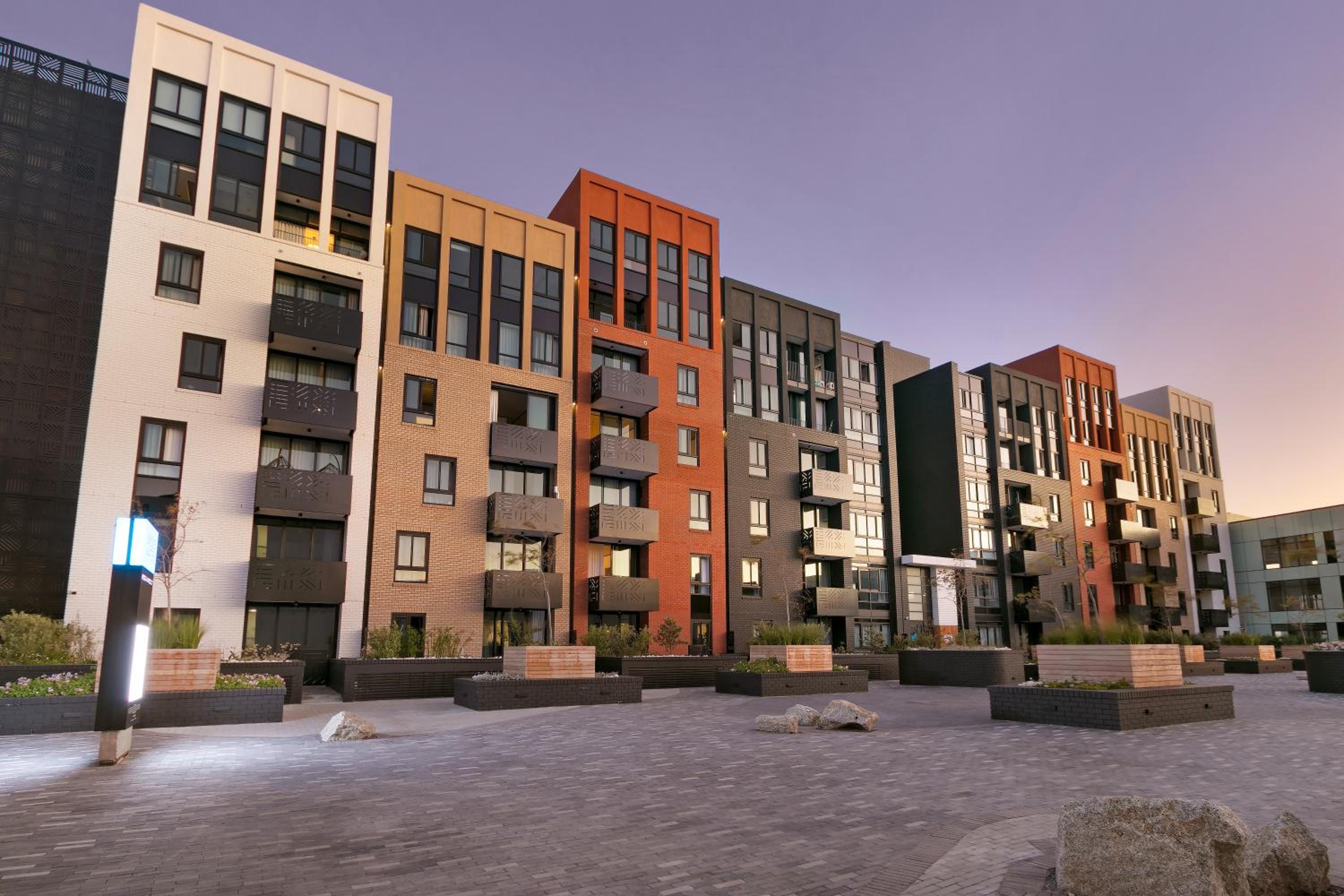 Bridgewater One 605 by HostAgents view 4
