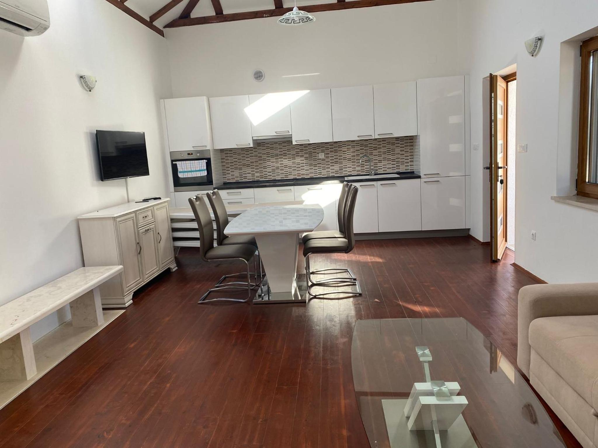 Lucich Apartments Srima