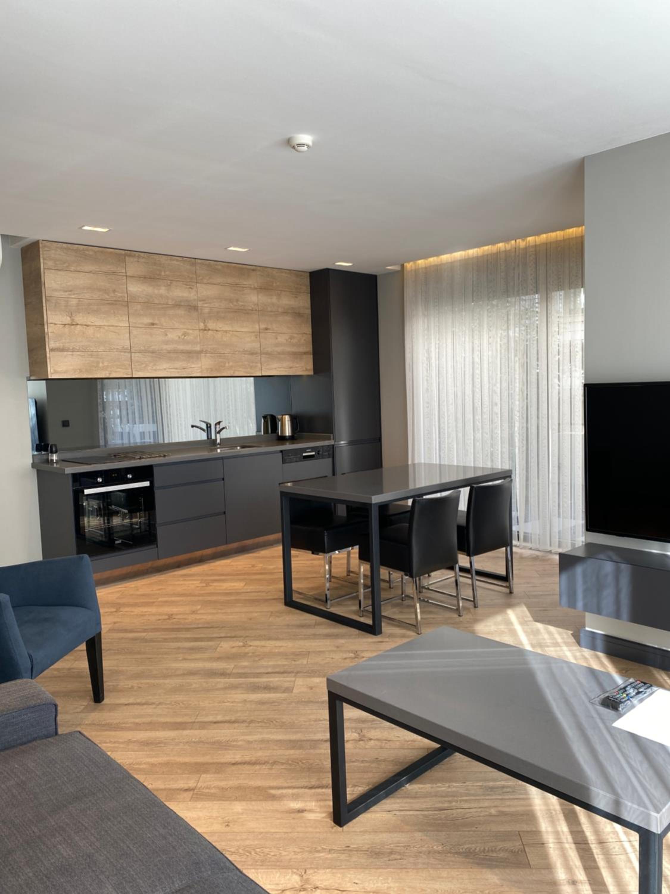 Z-Suites - Image 120