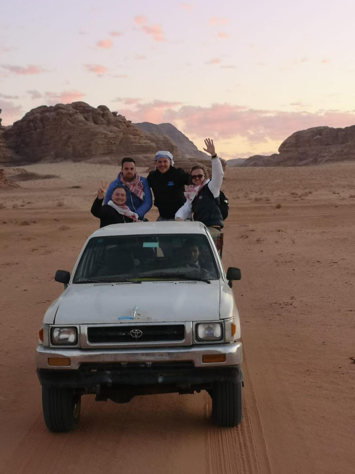 Desert guide camp