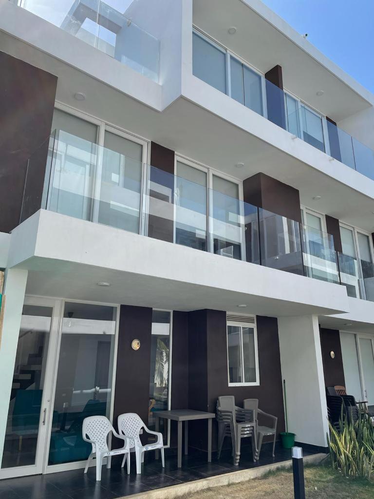 Casa de Playa en Condominio frente al mar