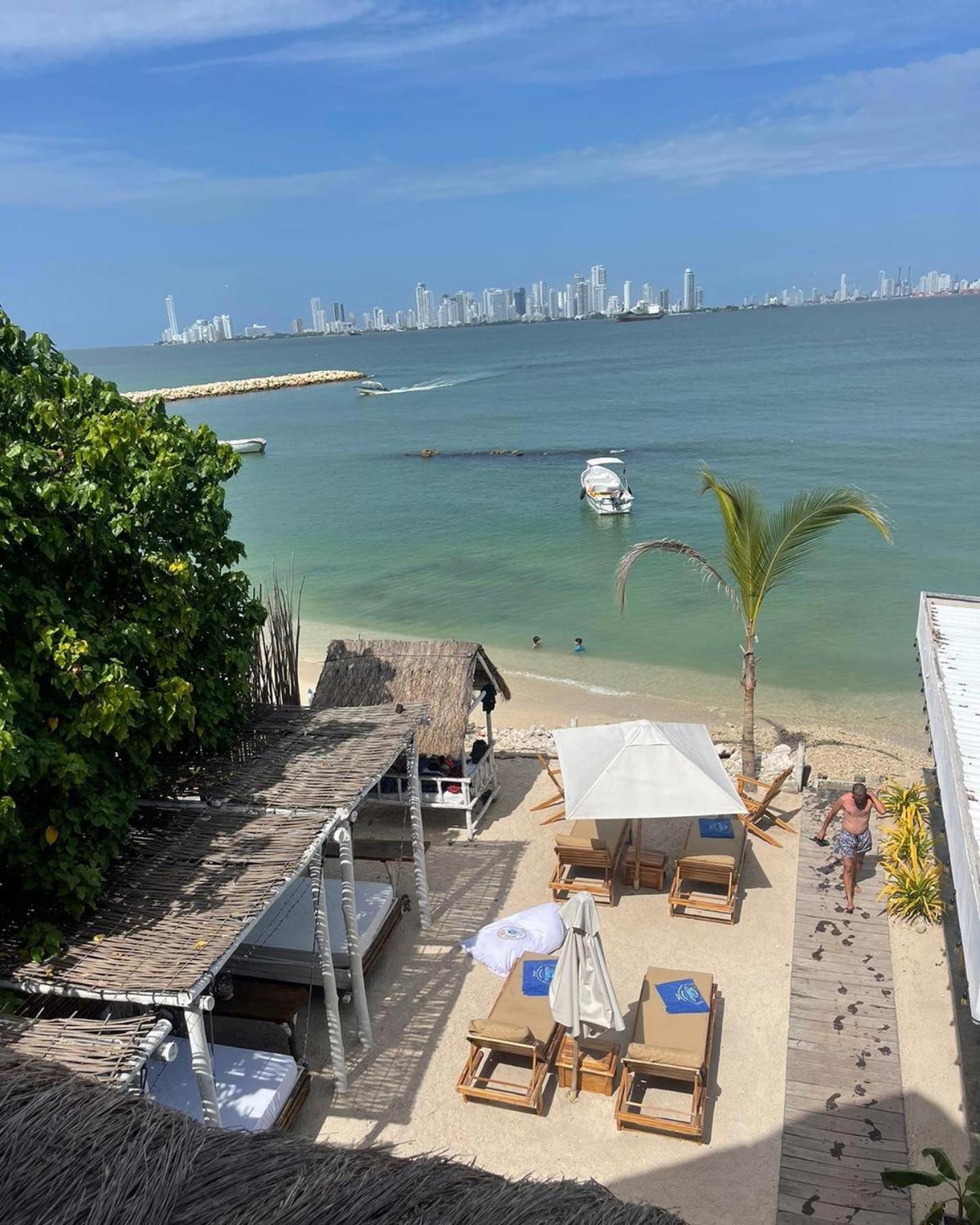 Mira Mira Beach