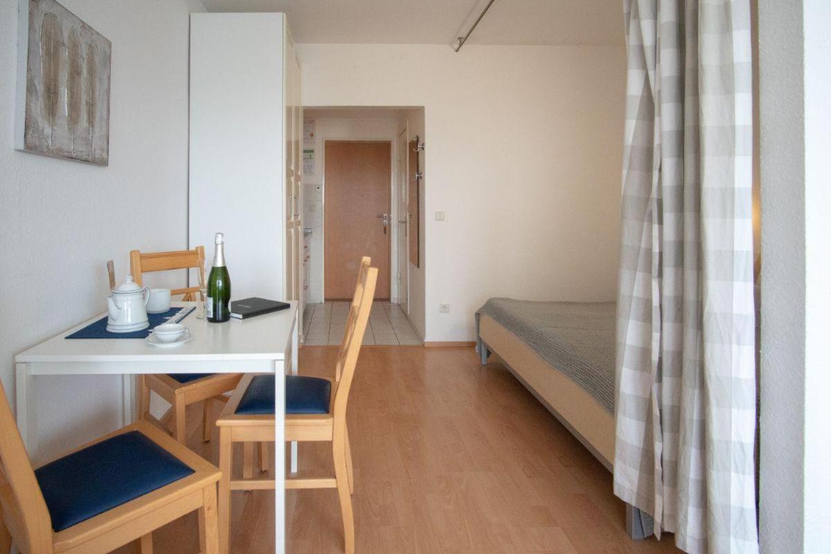 Strandhotel-Heiligenhafen-Wohnung-211-luette-Jolle-Typ-III view 4