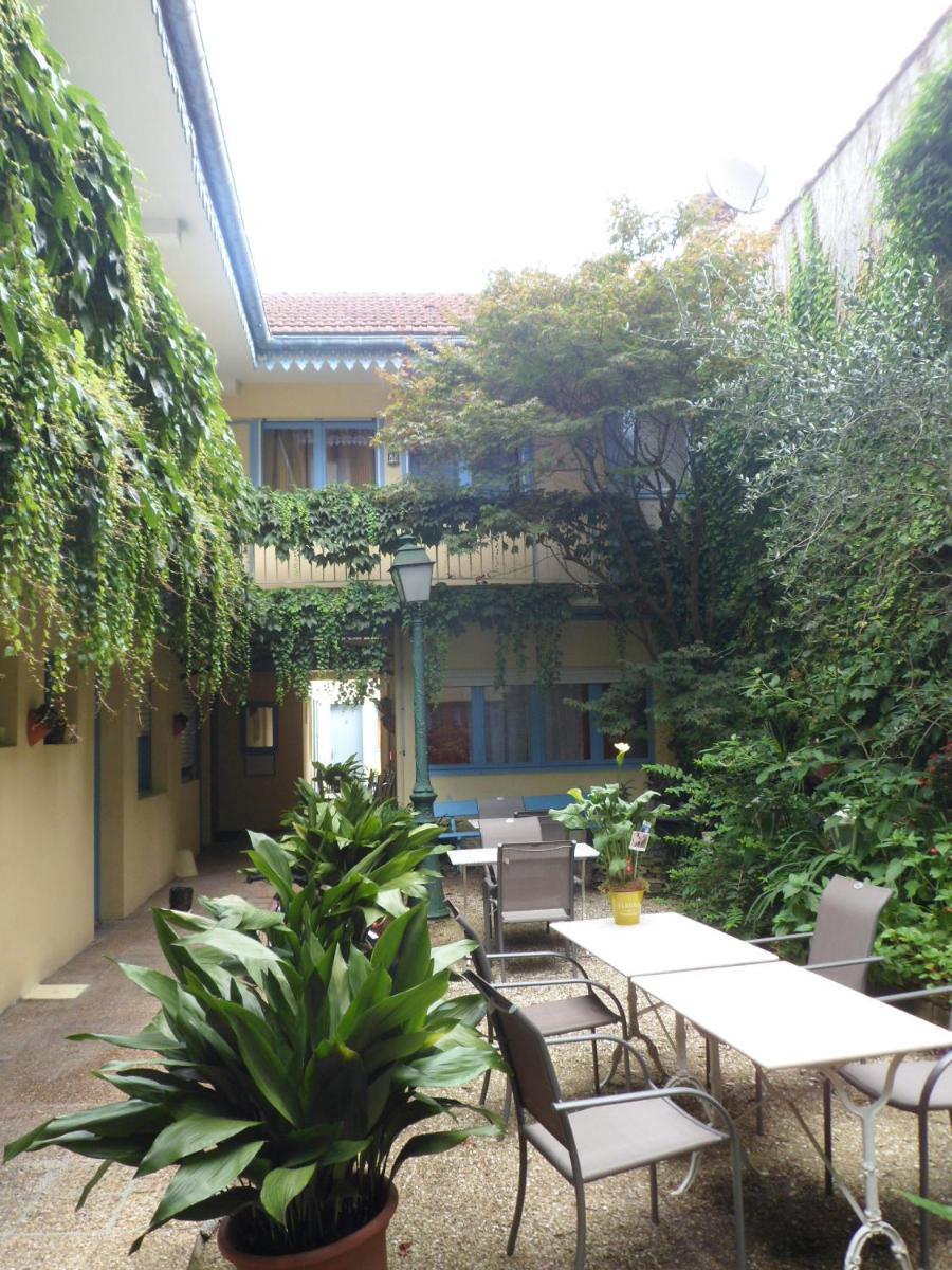 outdoor BBQ area