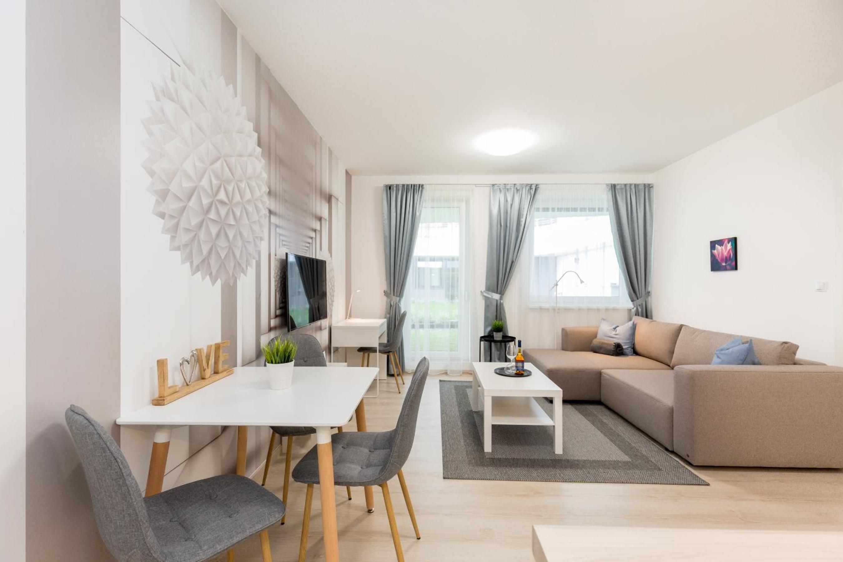 BUDAPEST DOWNTOWN RESIDENCES LEO - AC, ELEVATOR, TERRACE view 5