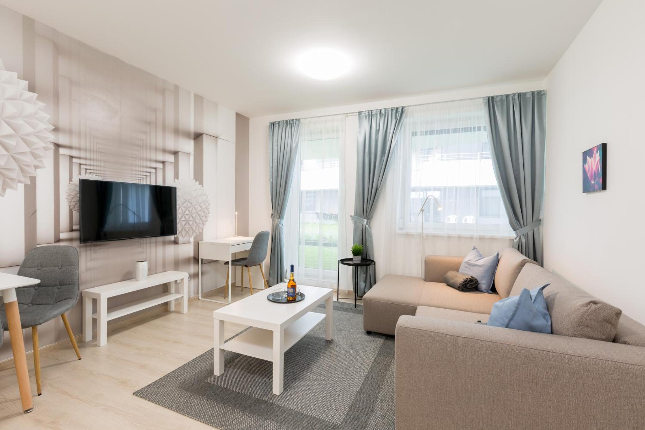 BUDAPEST DOWNTOWN RESIDENCES LEO - AC, ELEVATOR, TERRACE view 3