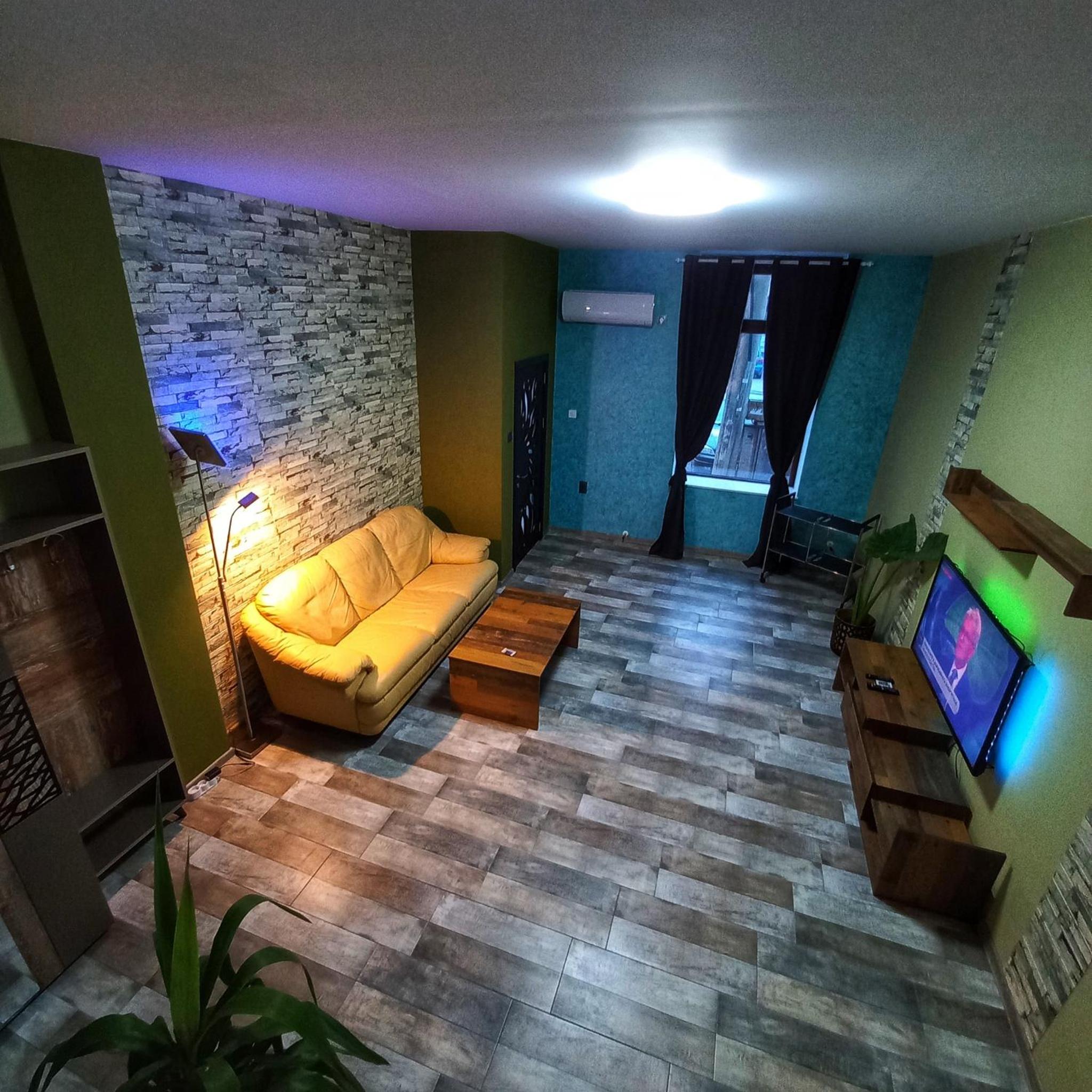 Photo 11