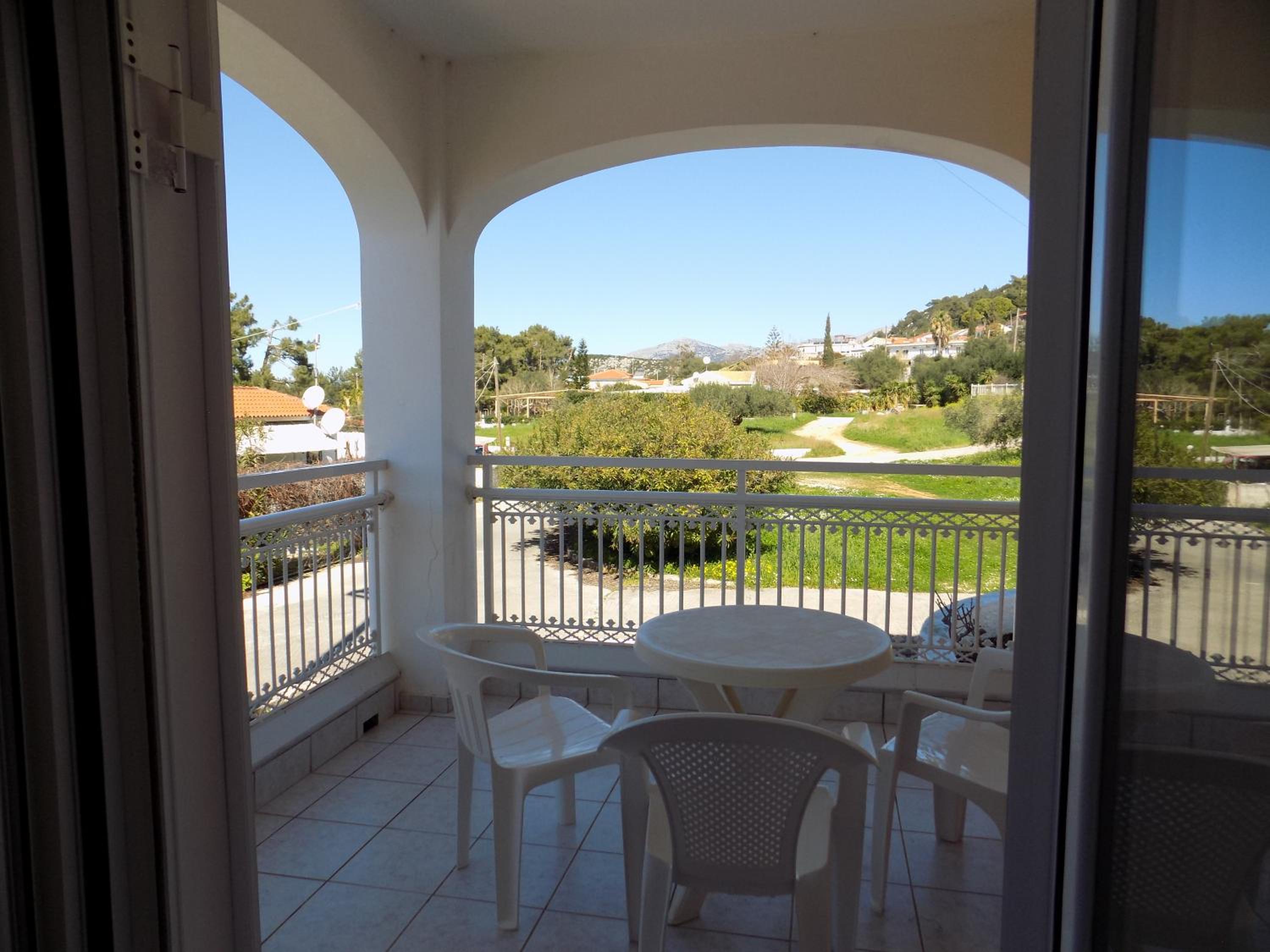 JERRY'S STUDIOS LASSI photo 3