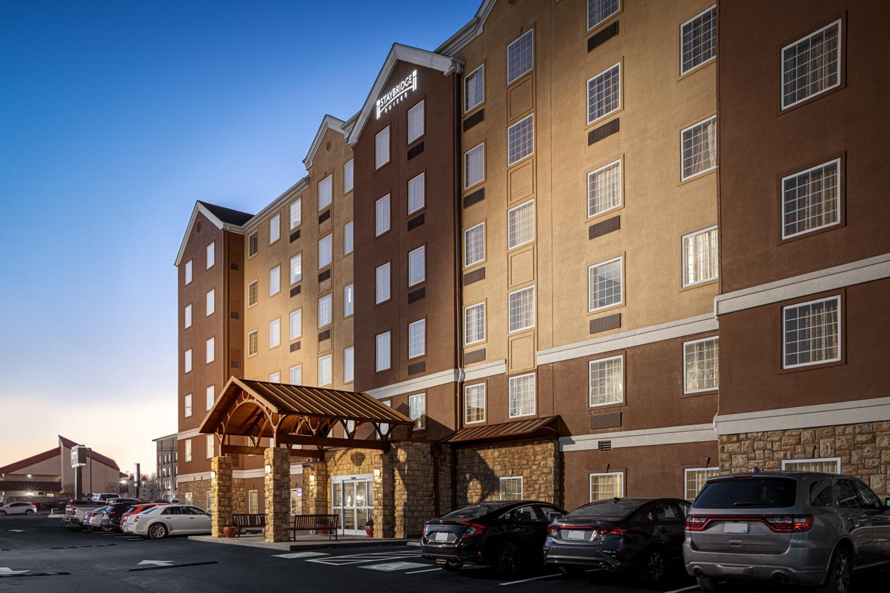 Hotel Staybridge Suites Chattanooga-Hamilton Place, an IHG Hotel - Image 1